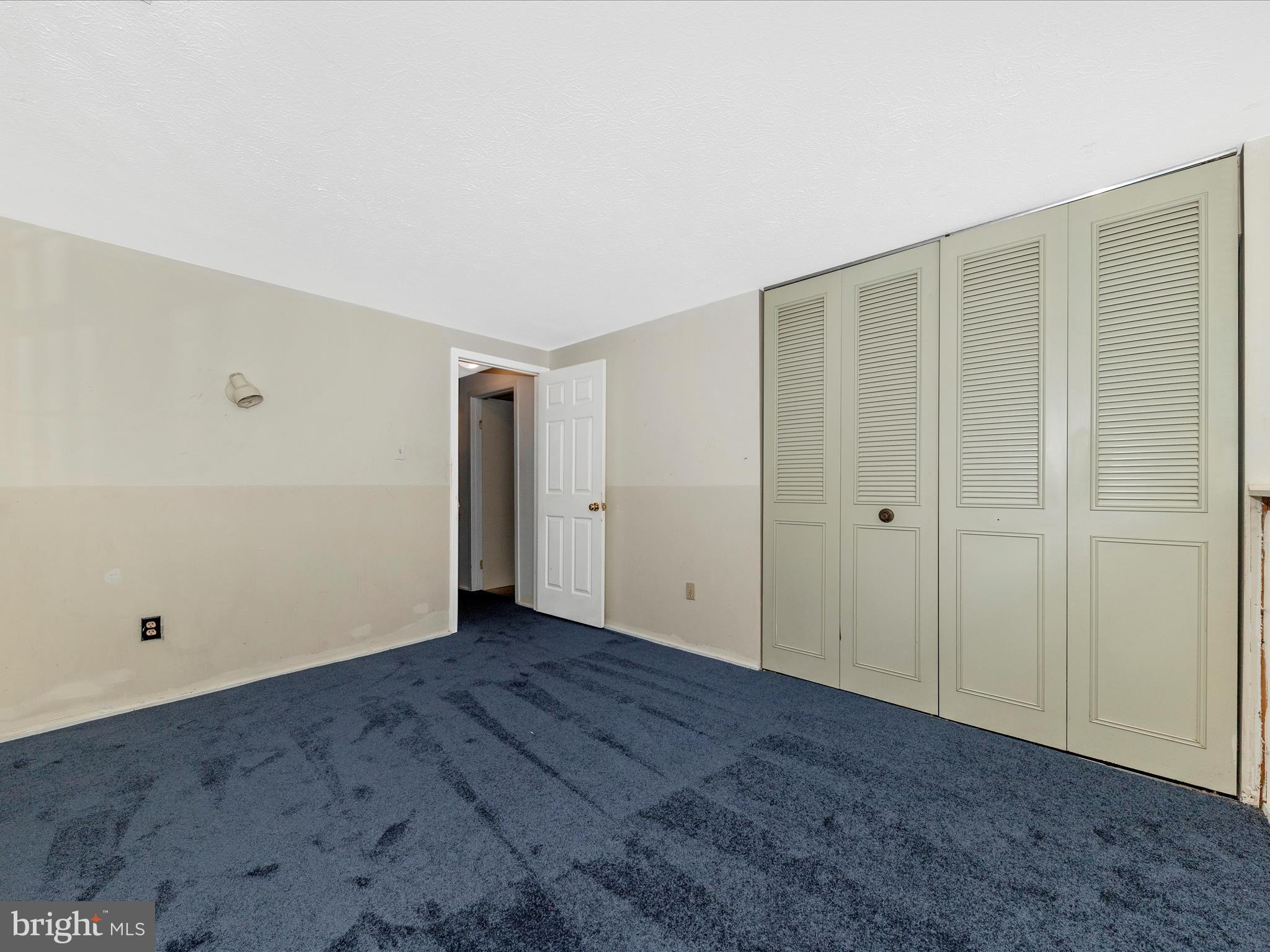 HILLCREST ORCHARDS - Residential