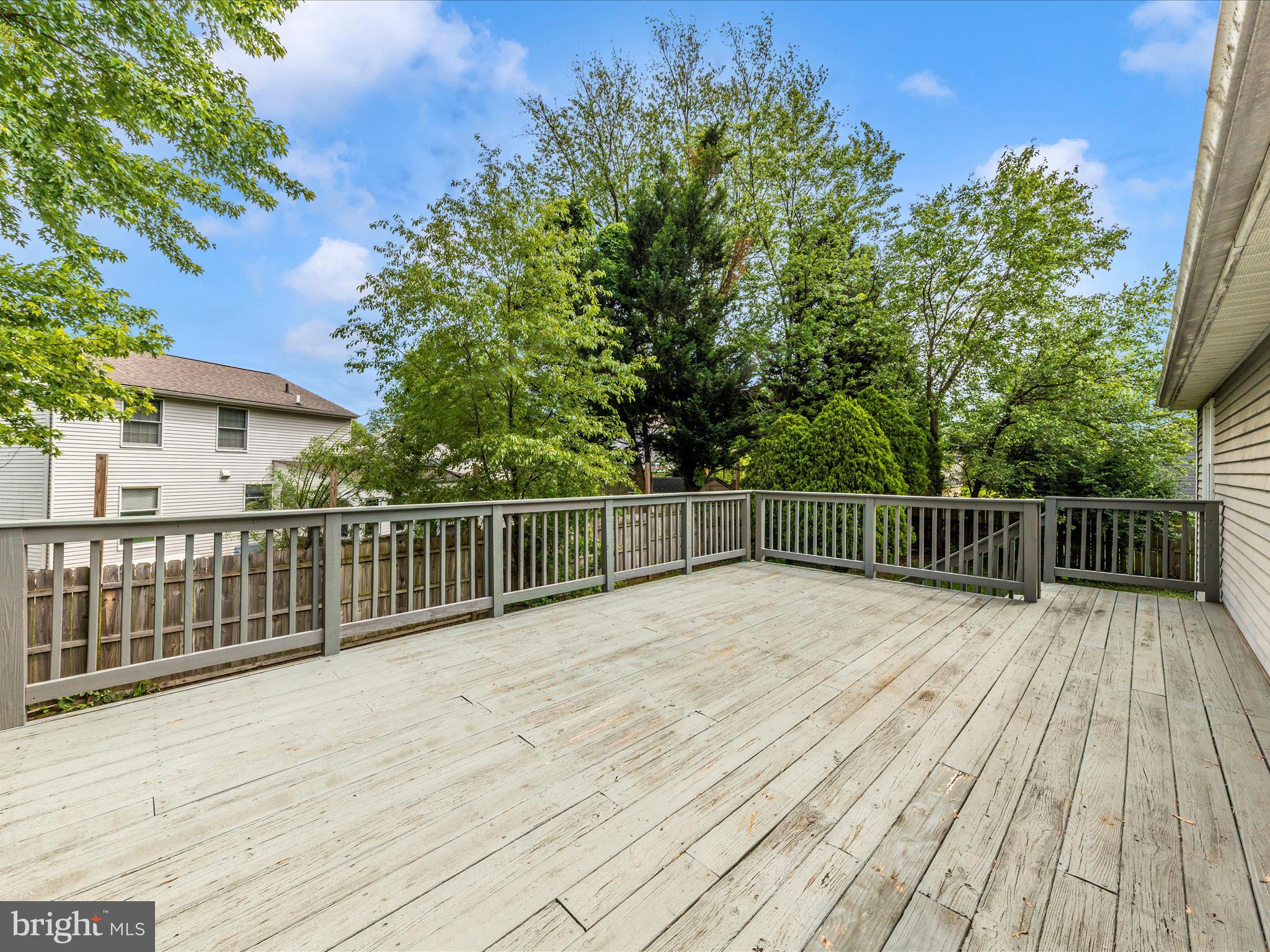 HILLCREST ORCHARDS - Residential