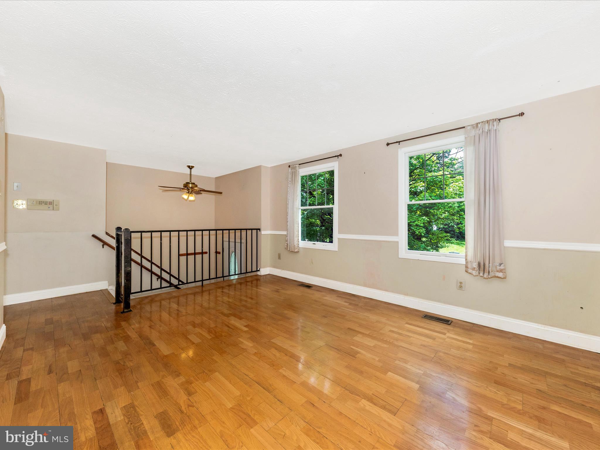 HILLCREST ORCHARDS - Residential