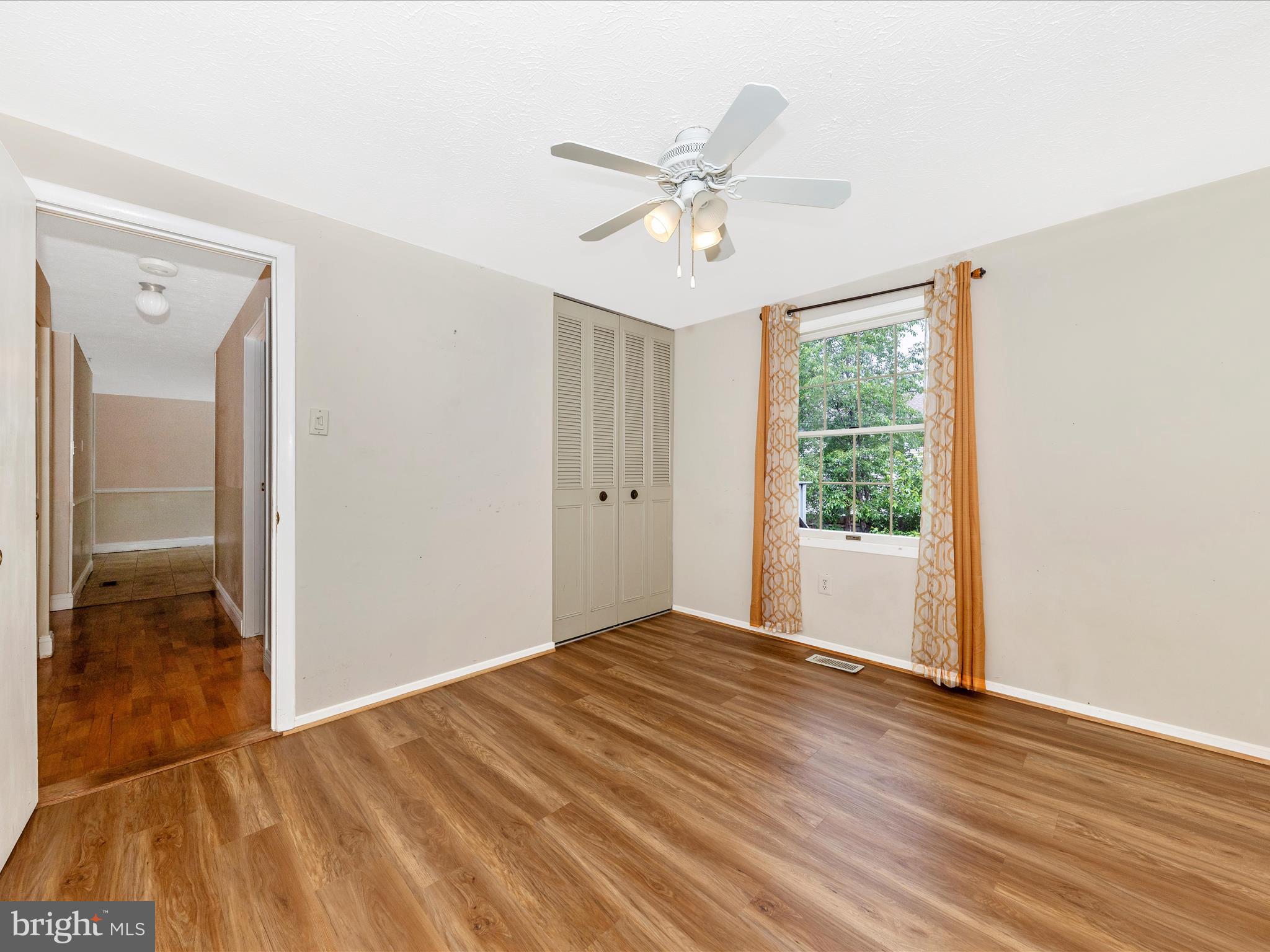 HILLCREST ORCHARDS - Residential