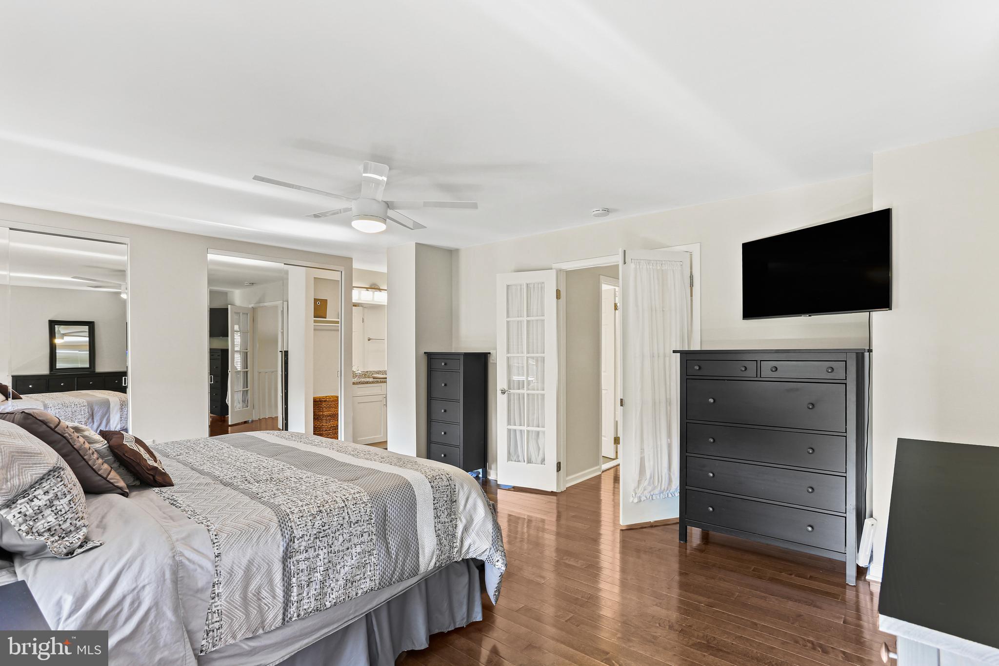 VILLAGE OF LONG REACH - Residential