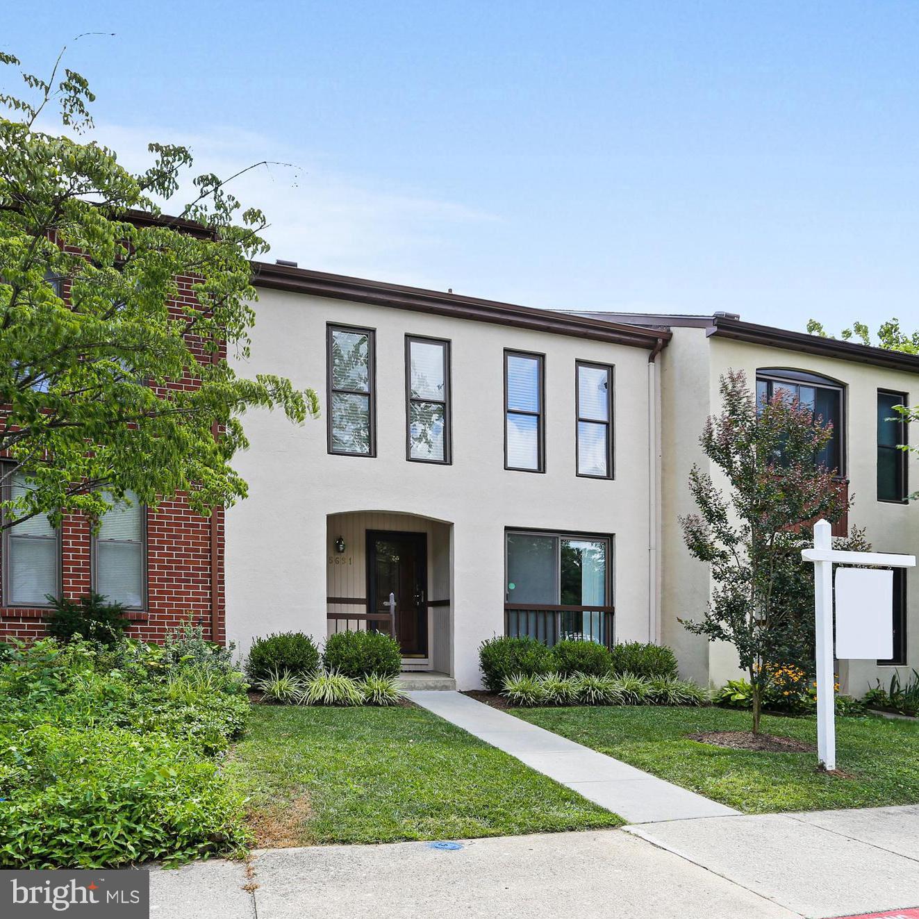 VILLAGE OF LONG REACH - Residential