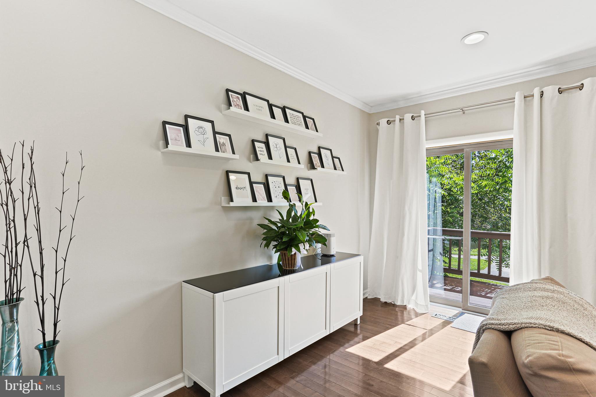 VILLAGE OF LONG REACH - Residential