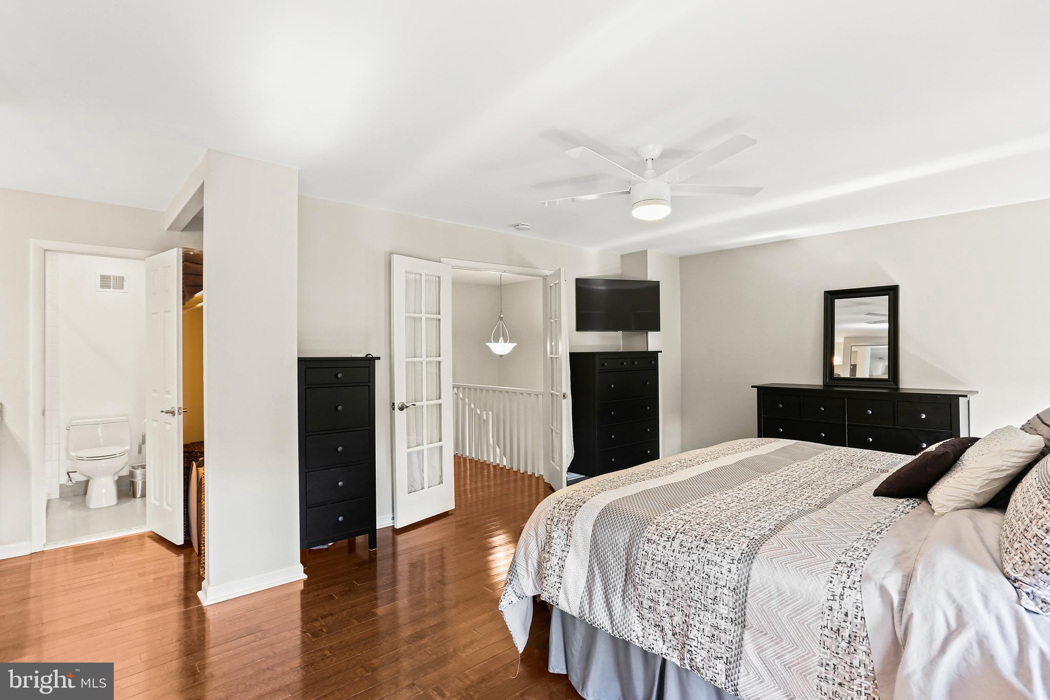 VILLAGE OF LONG REACH - Residential