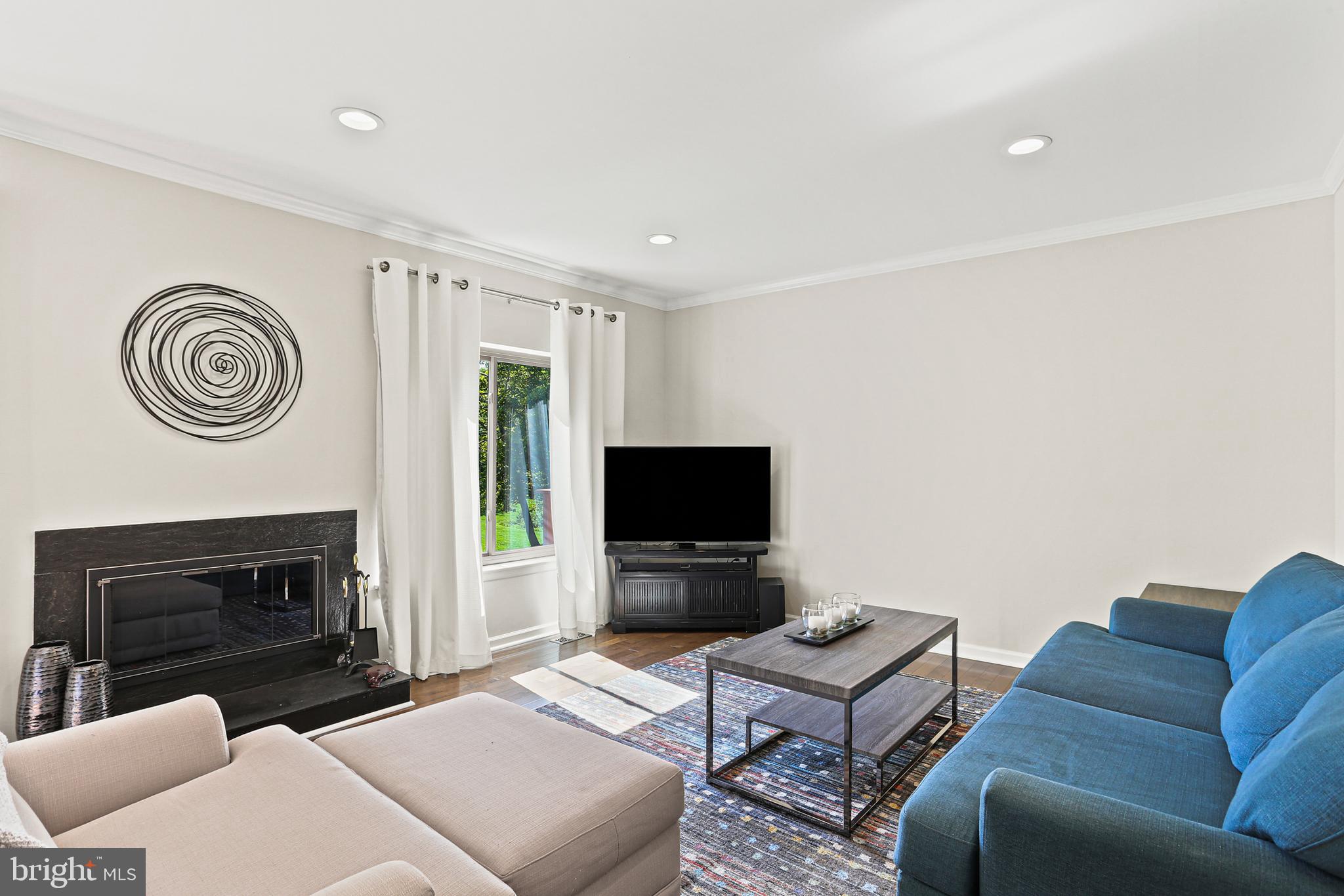 VILLAGE OF LONG REACH - Residential