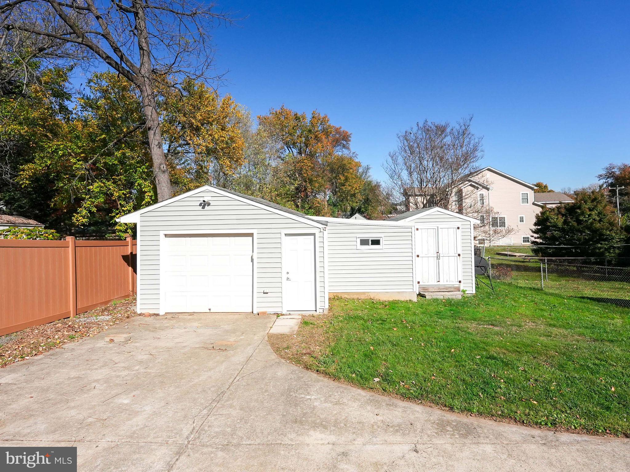 WESTMORE - Residential