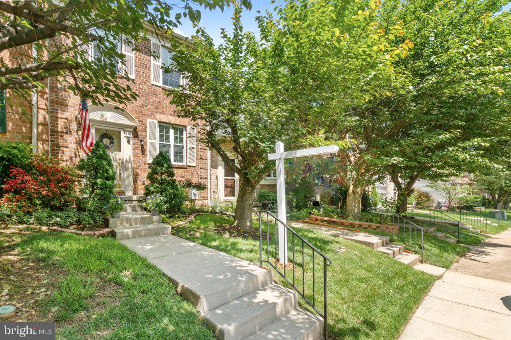 OLD FIELDS - Residential