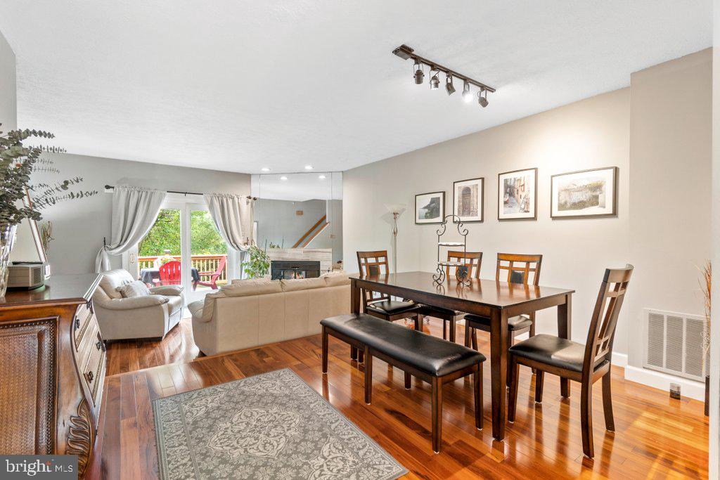 OLD FIELDS - Residential