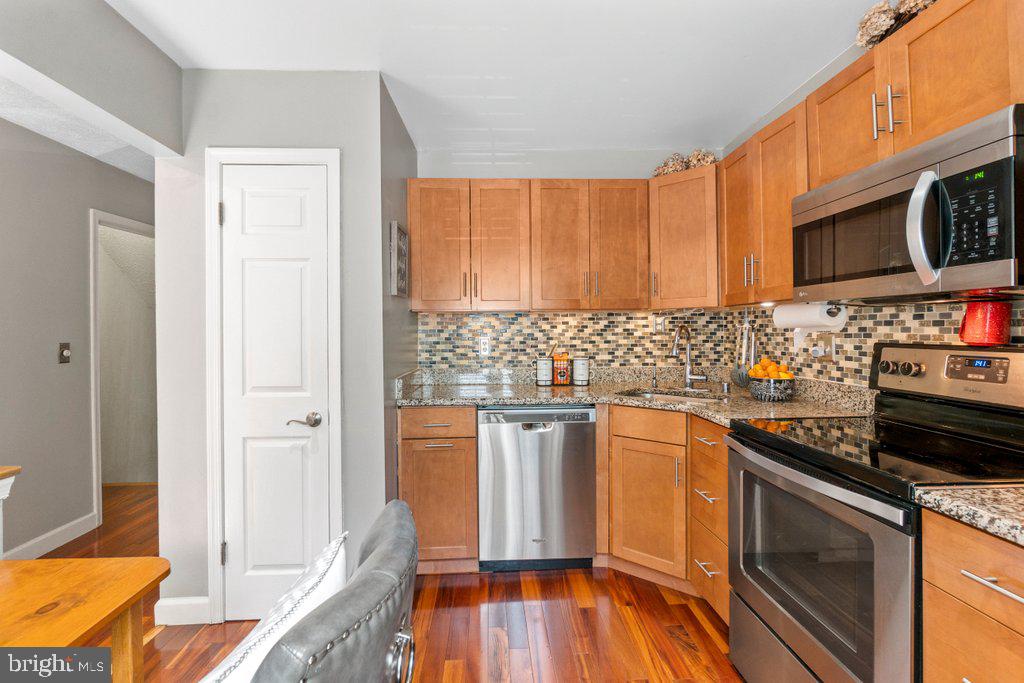 OLD FIELDS - Residential