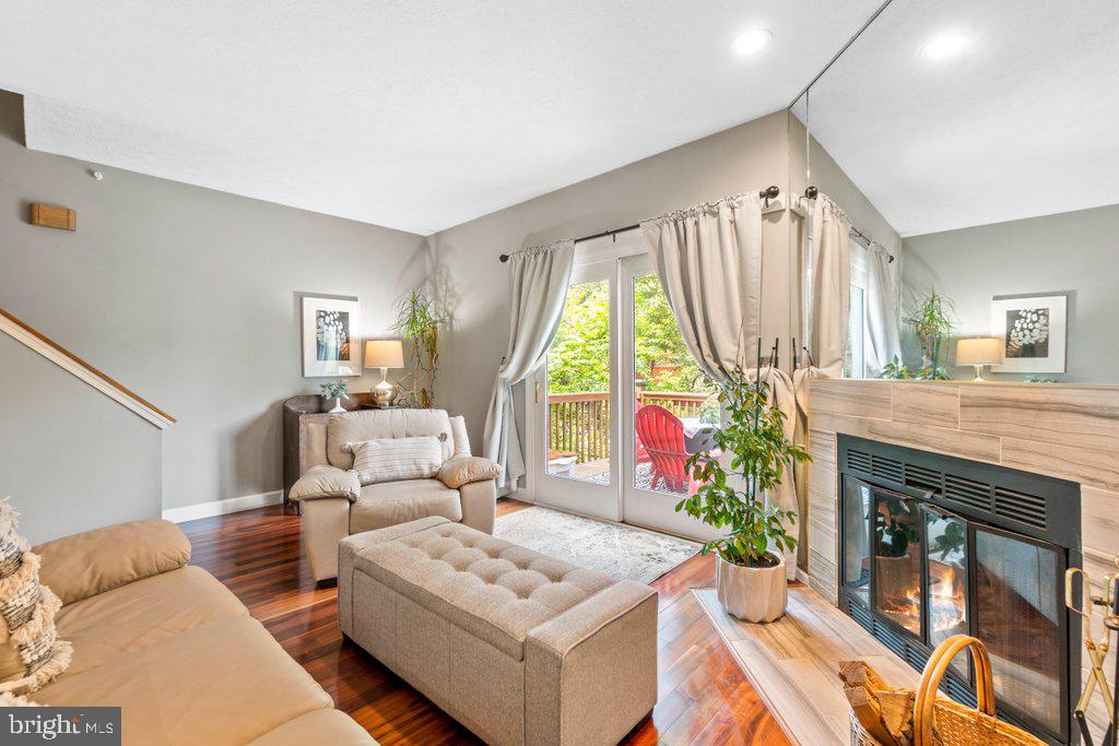 OLD FIELDS - Residential