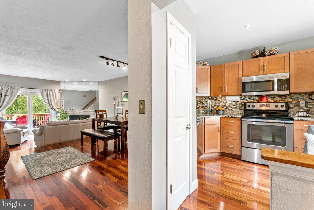 OLD FIELDS - Residential