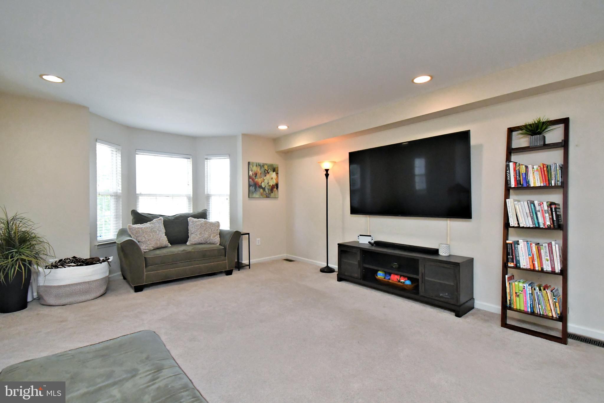 64 HUNT CLUB DRIVE