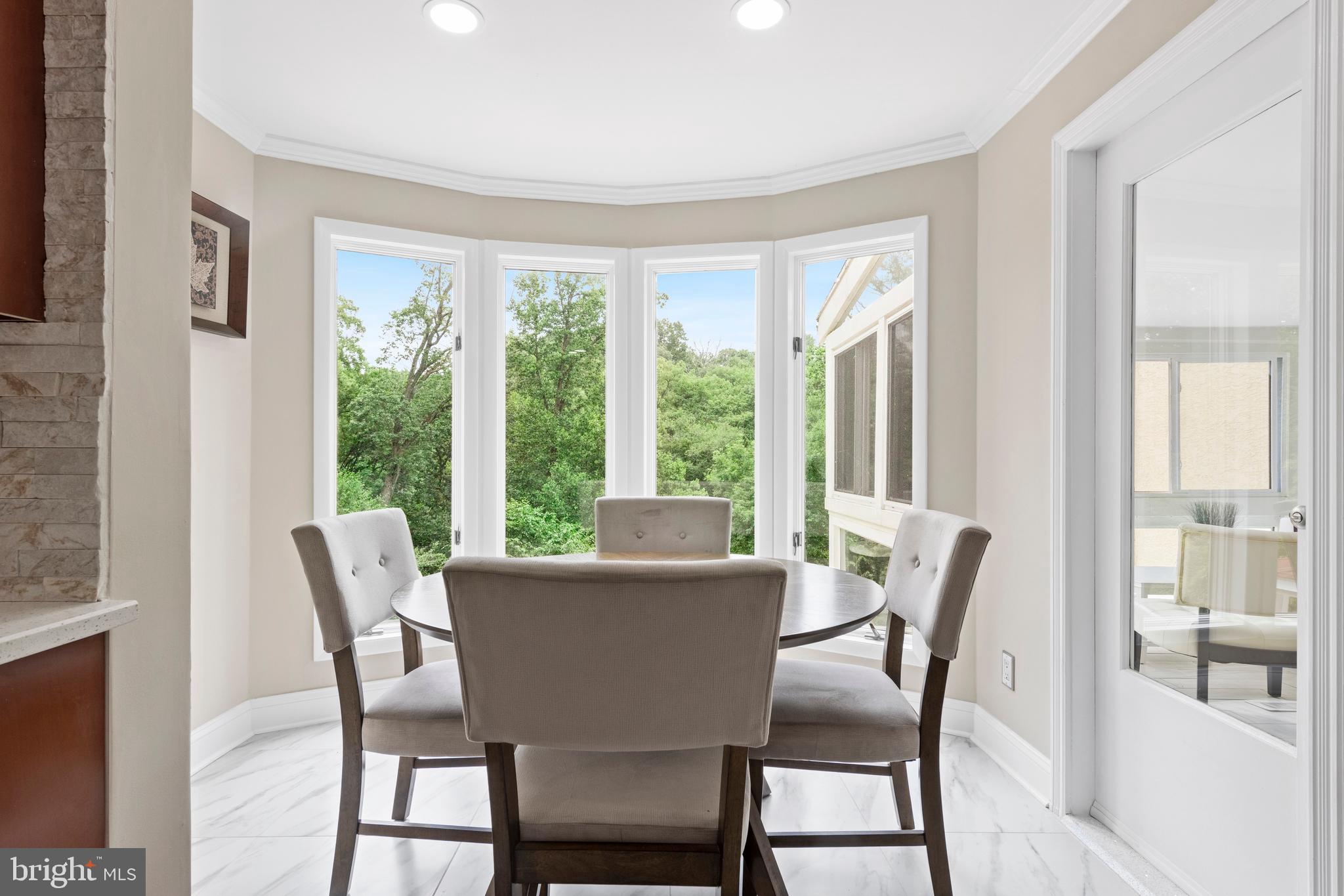 OAK HILL - Residential