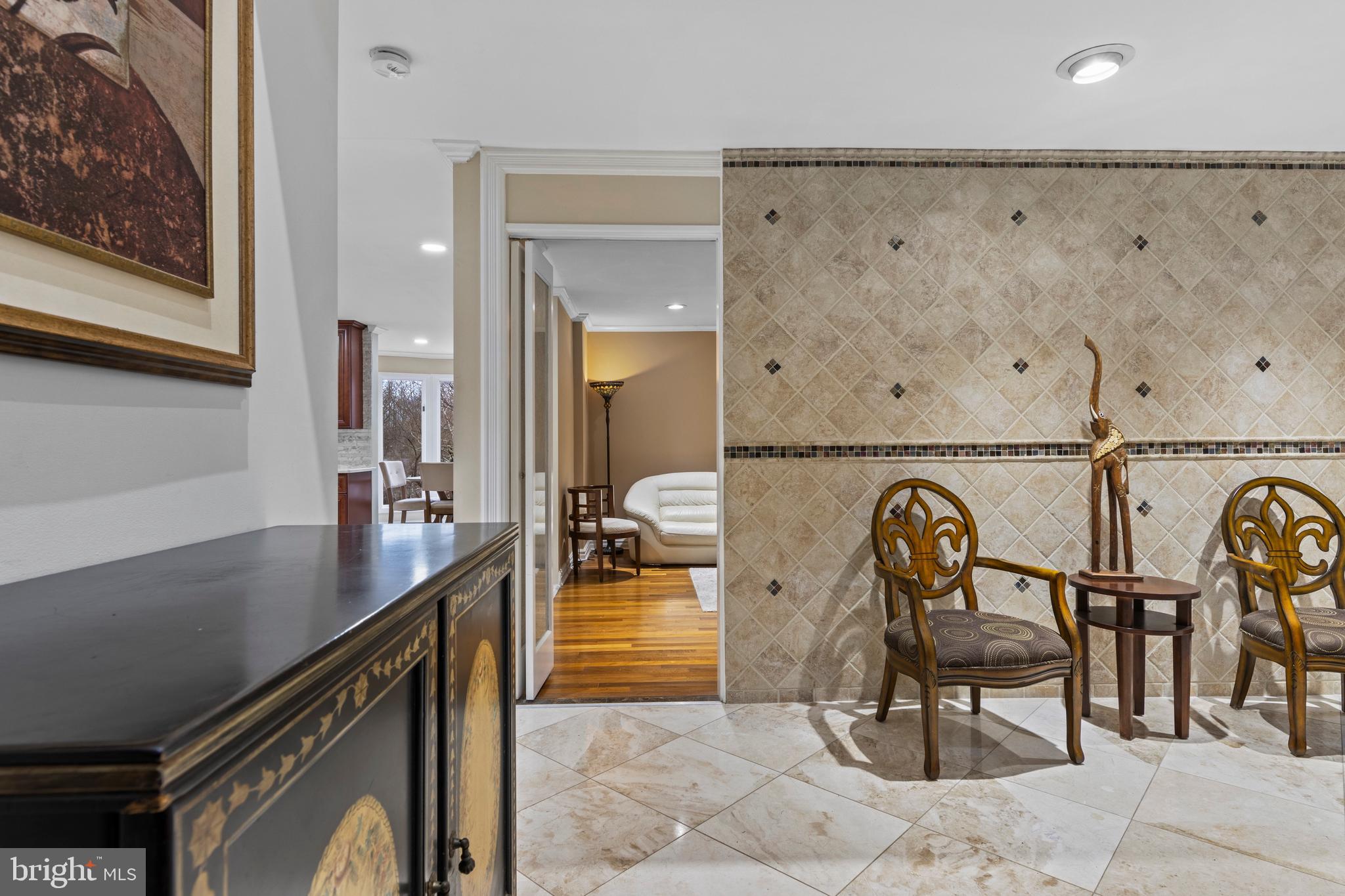 OAK HILL - Residential