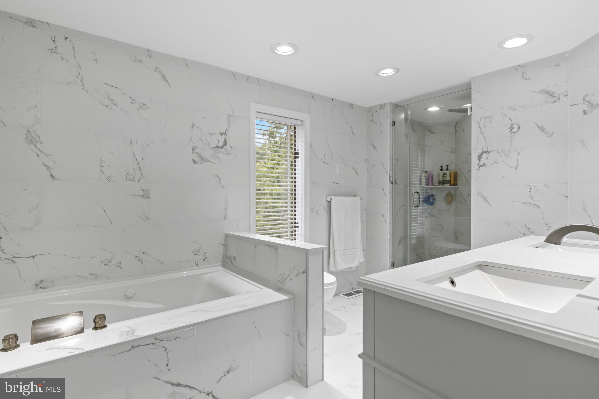 OAK HILL - Residential