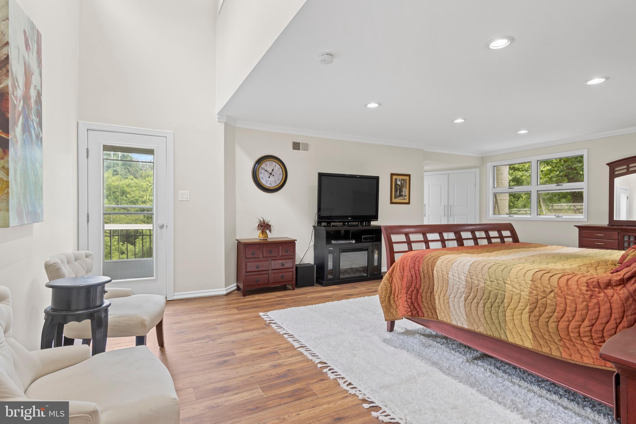 OAK HILL - Residential