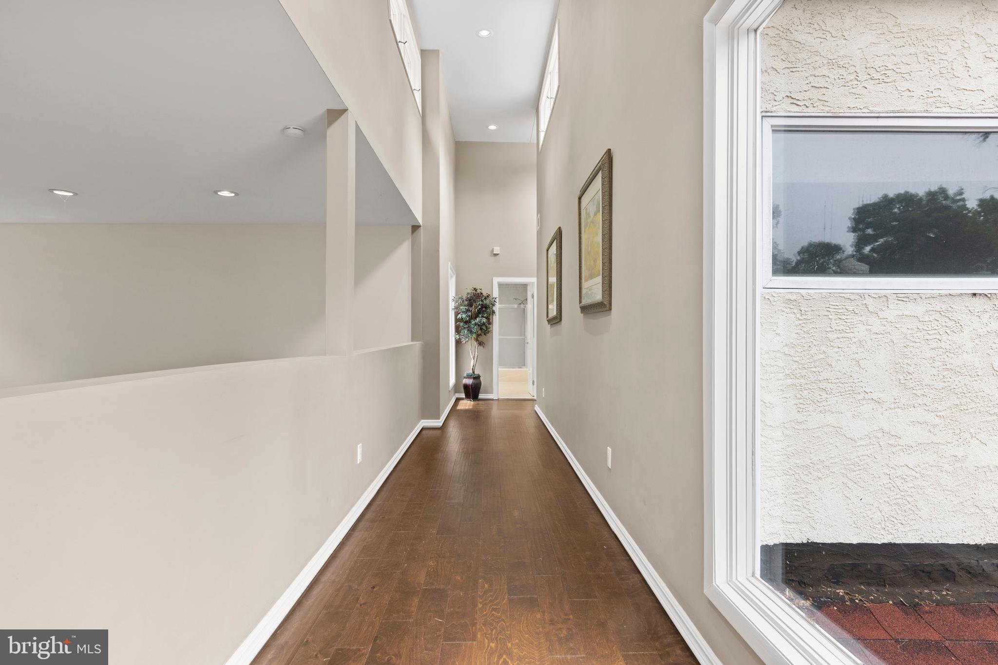 OAK HILL - Residential