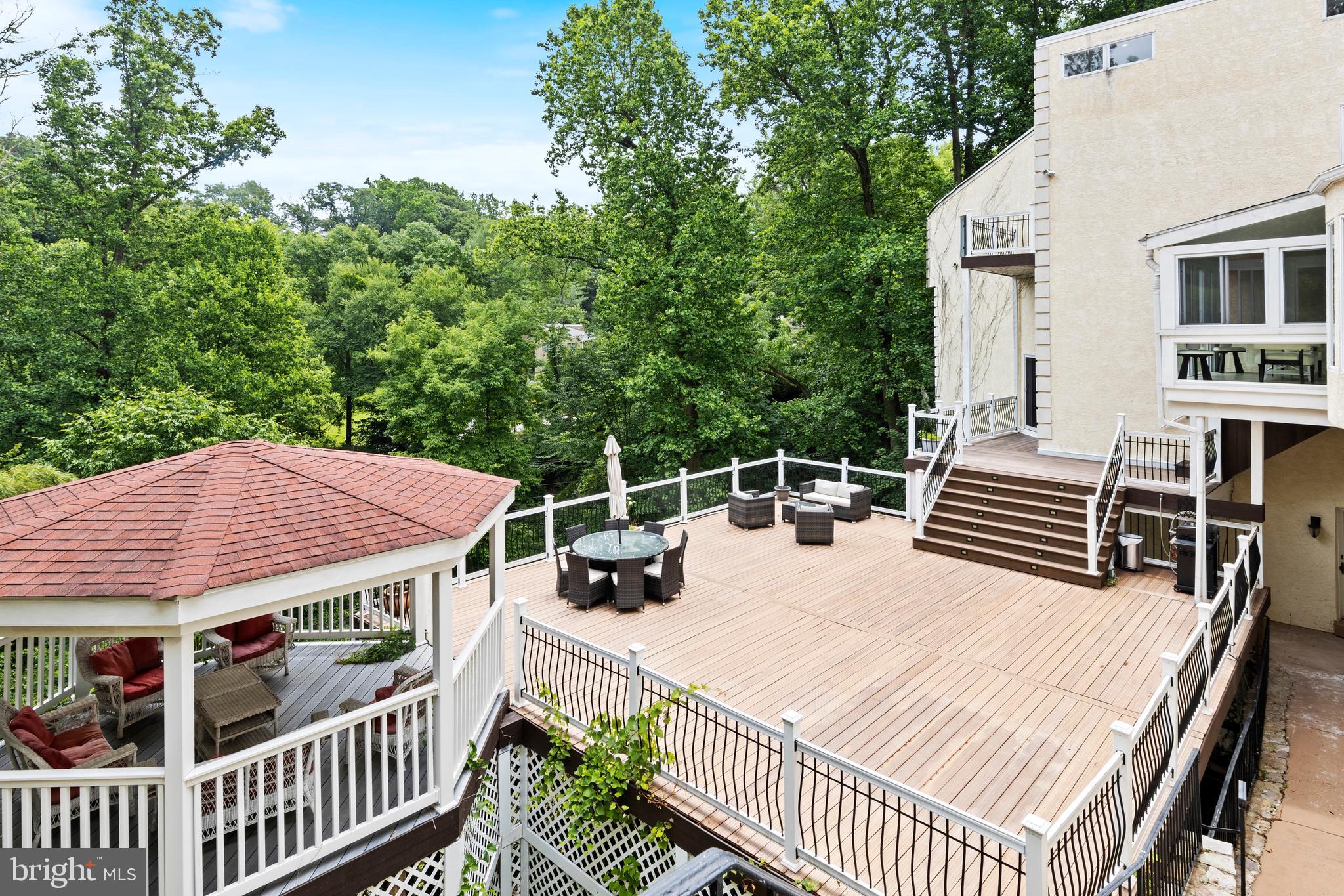 OAK HILL - Residential