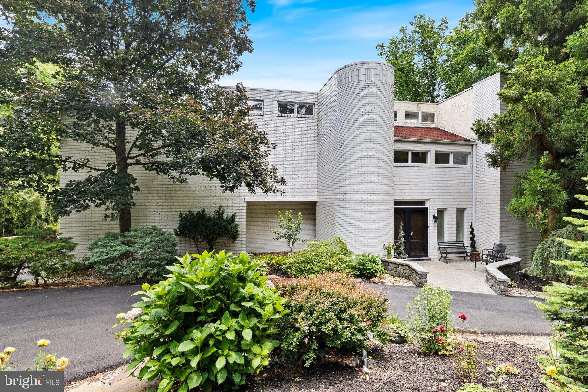 OAK HILL - Residential