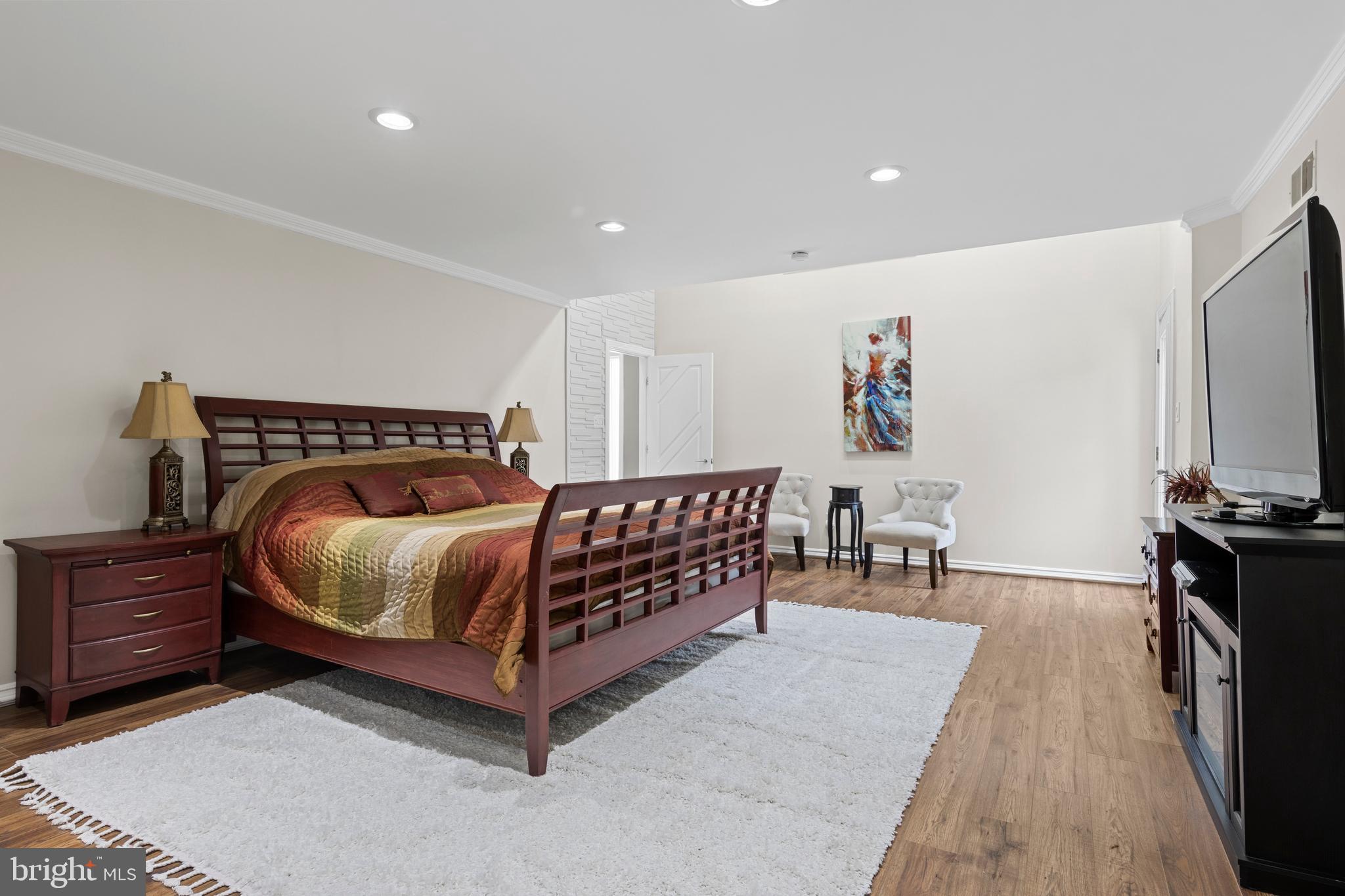 OAK HILL - Residential