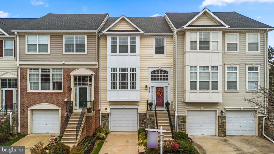 Welcome to this stunning 3-bedroom, 2.5-bathroom townhouse, ideally situated in sought-after Barnsley Manor Estates. This home boasts a spacious and open floor plan, offering both elegance and convenience, perfect for modern living. This townhouse is located within a vibrant, amenity-rich community, offering residents access to a clubhouse, tennis/pickleball courts, walking trails, and more. Close to dining and shops this home. With close shopping, dining, and easy access to major highways just minutes away, this property offers the ideal balance of tranquility and accessibility. Don’t miss your chance to own in this highly desirable neighborhood. Schedule your private tour today!