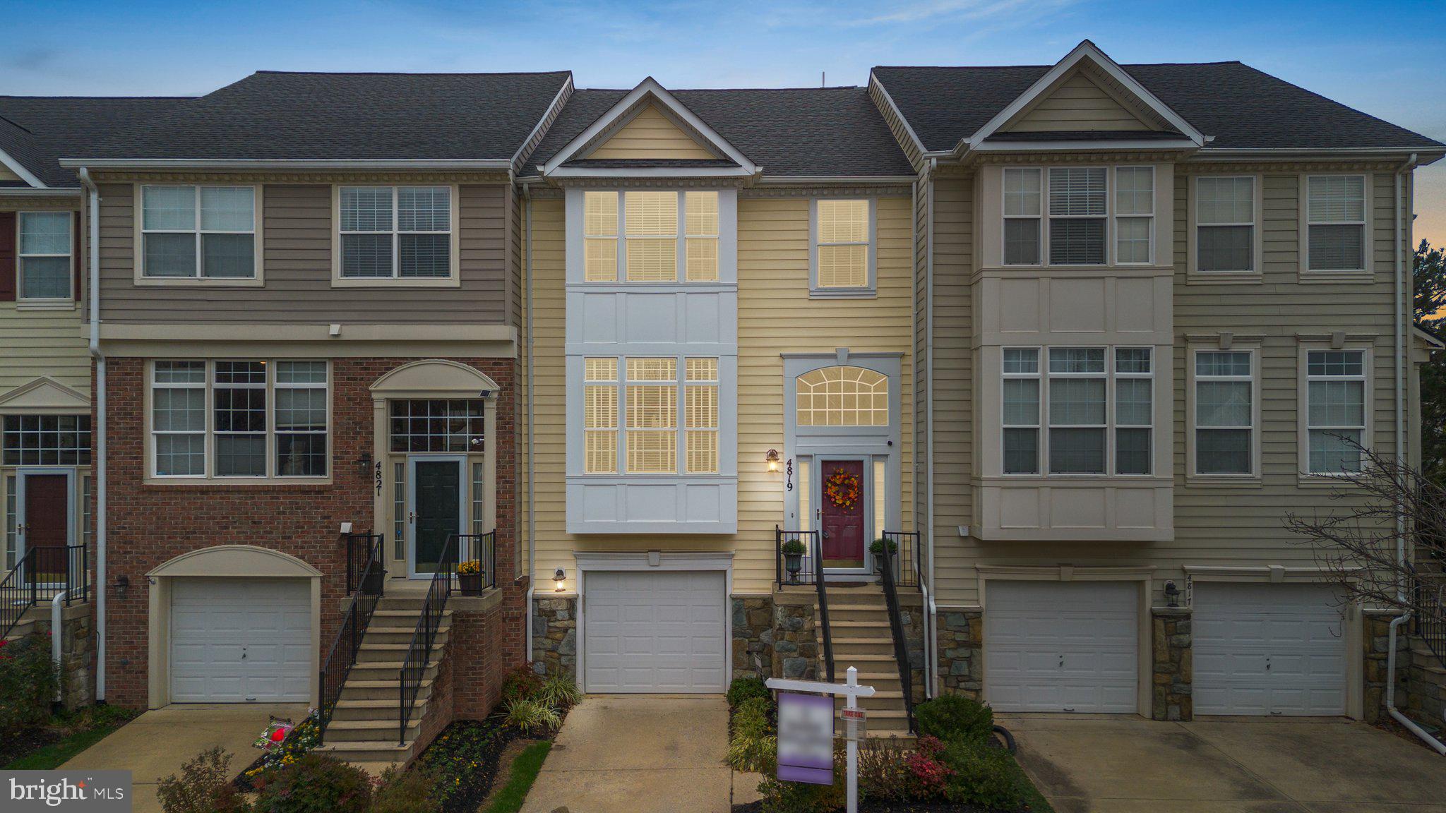 BARNSLEY MANOR ESTATES - Residential