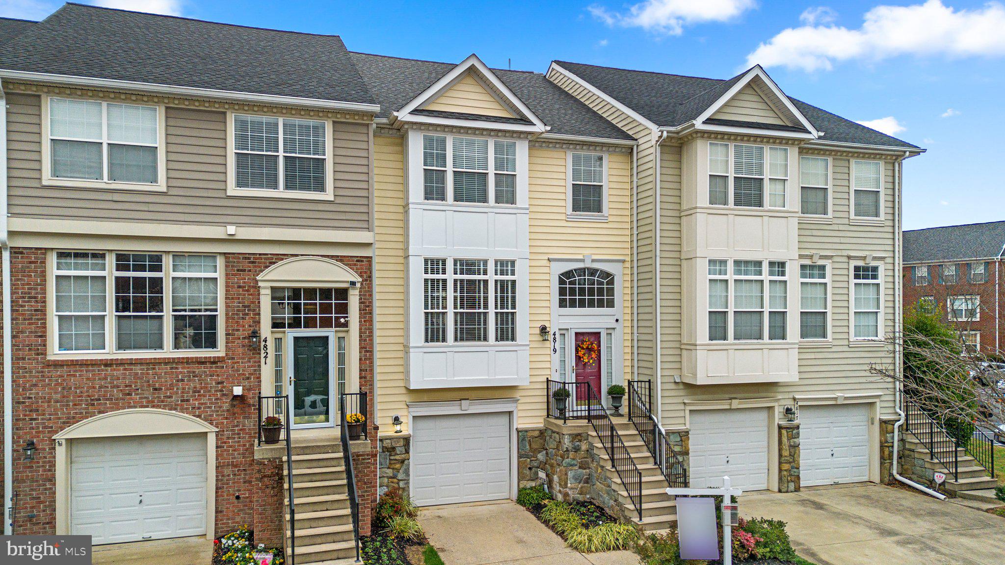 BARNSLEY MANOR ESTATES - Residential