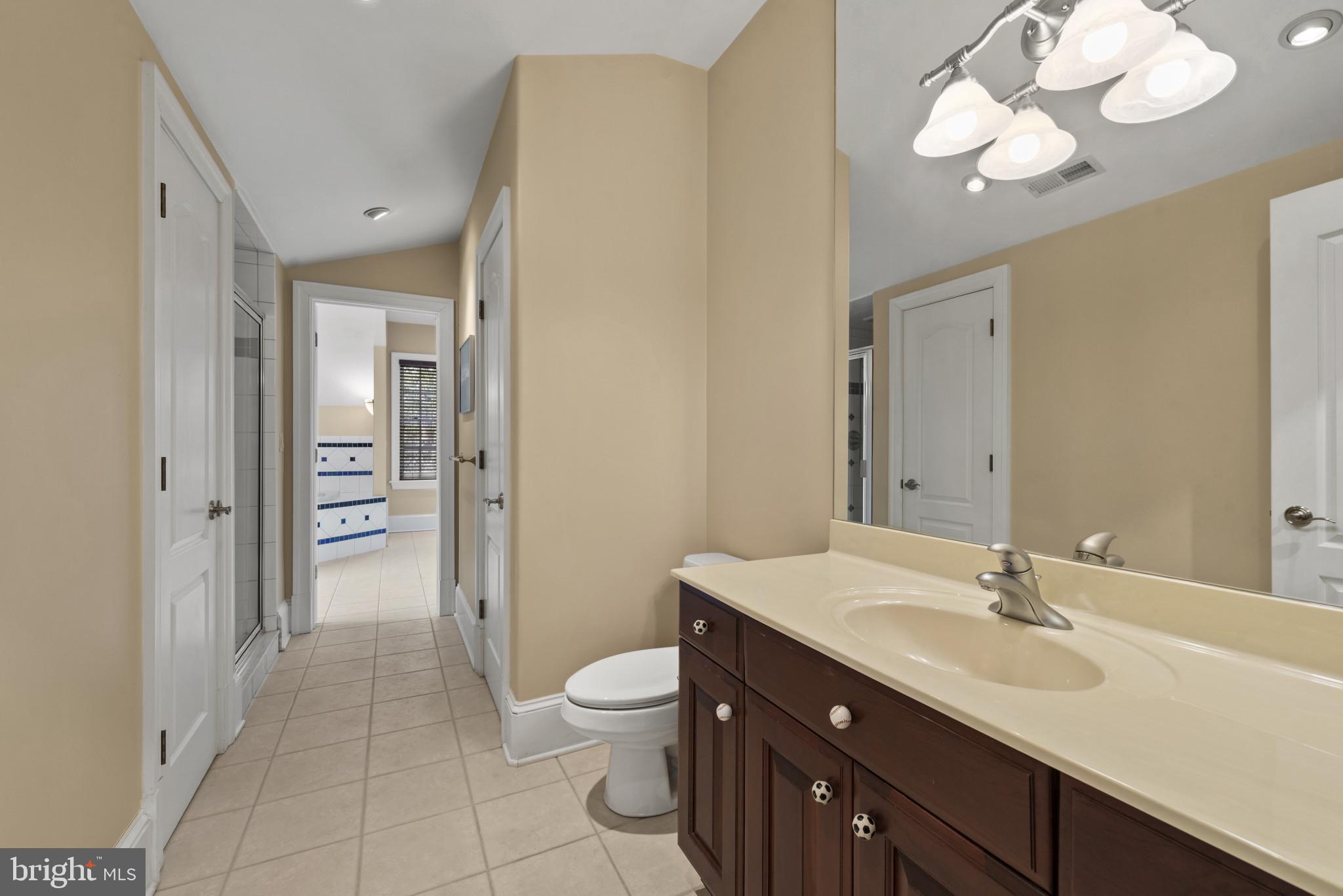 RUXTON - Residential