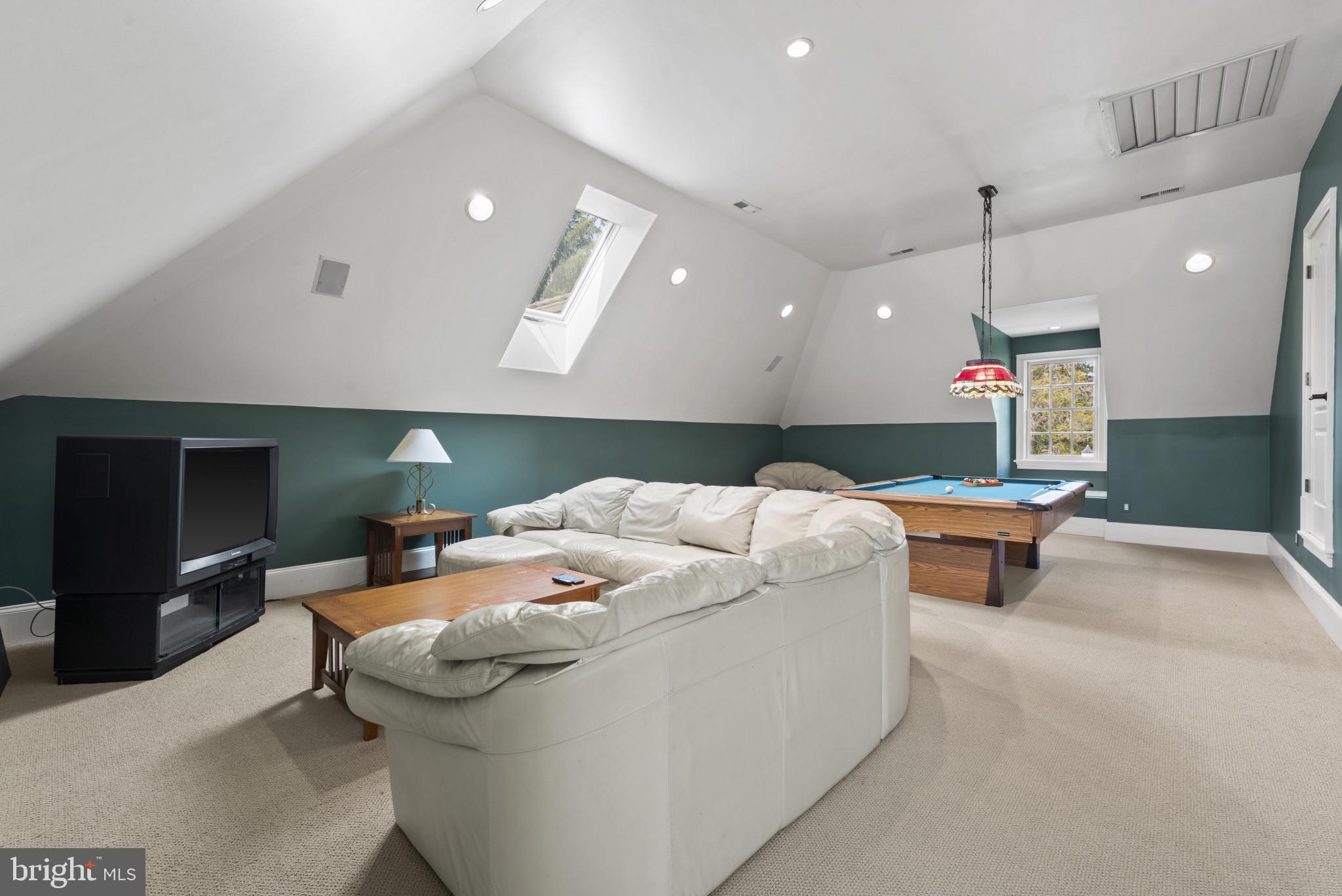 RUXTON - Residential