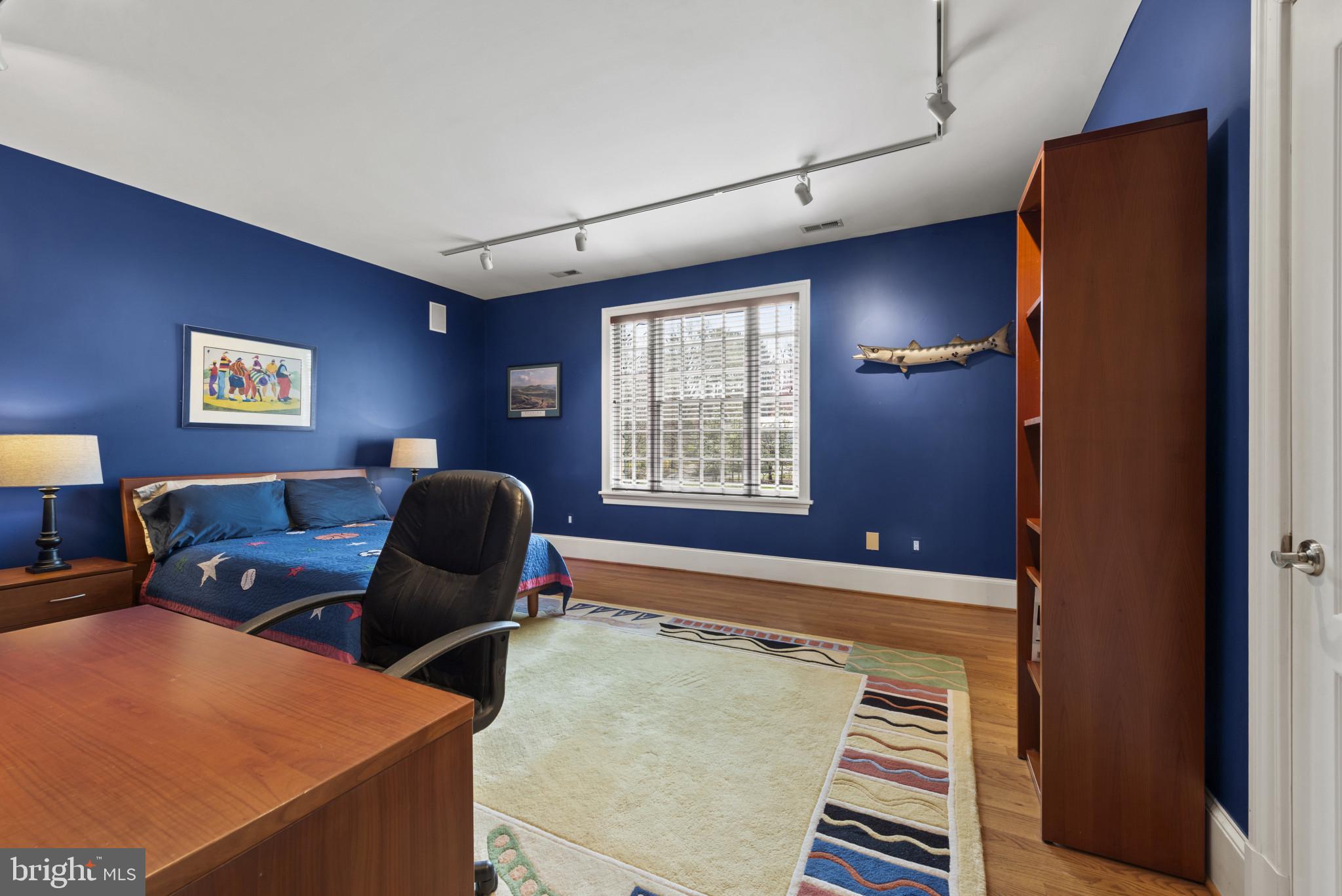 RUXTON - Residential