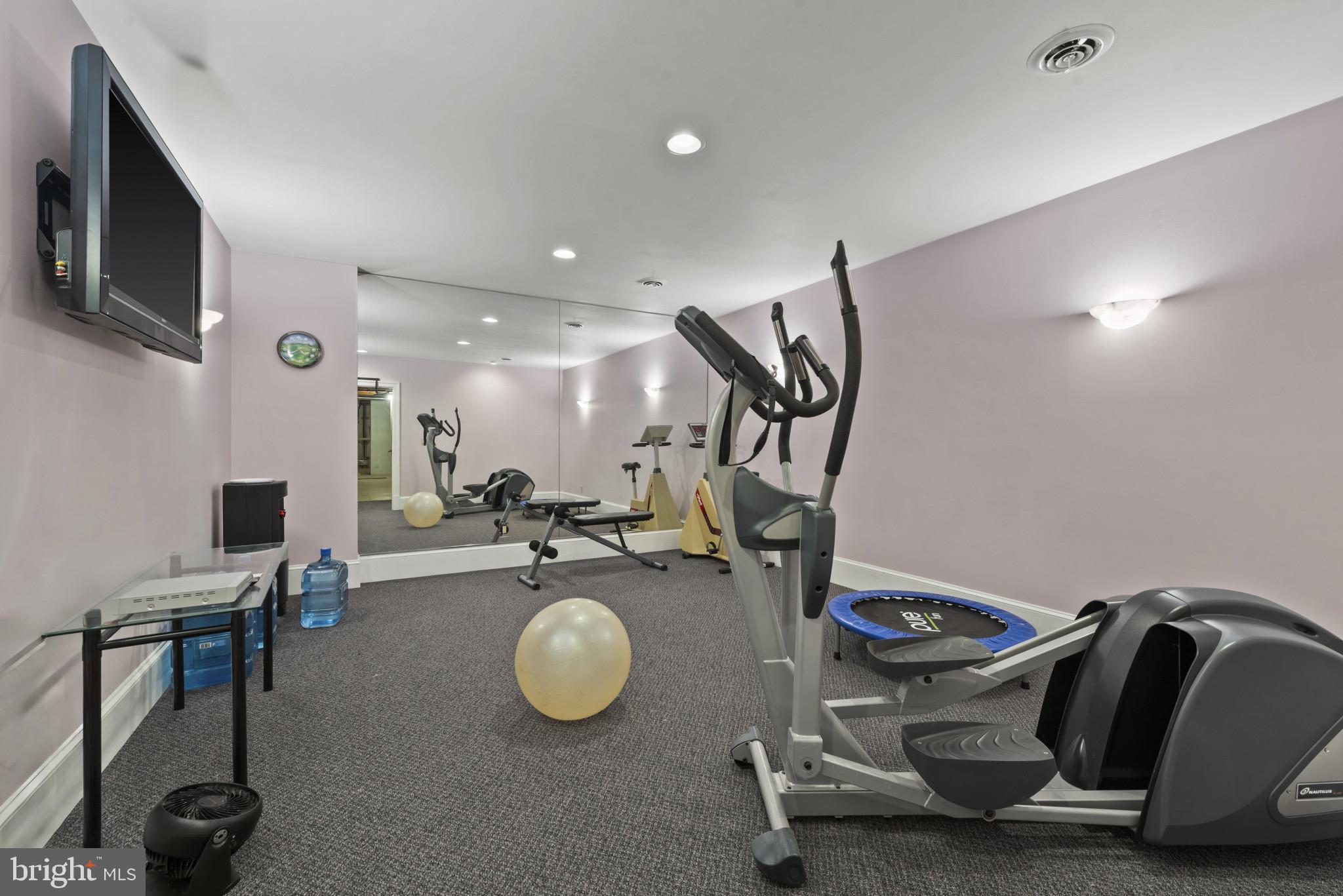 RUXTON - Residential