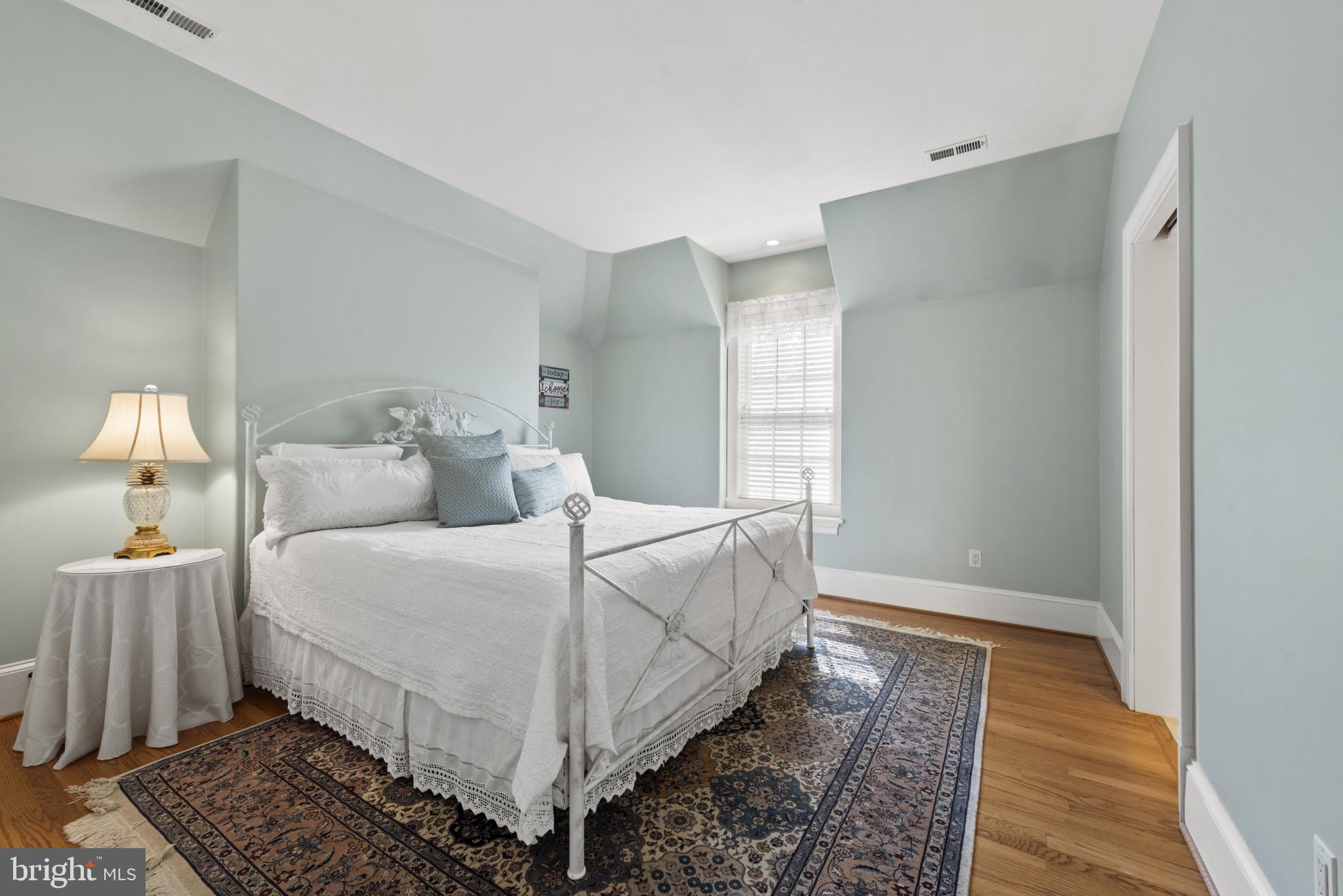 RUXTON - Residential