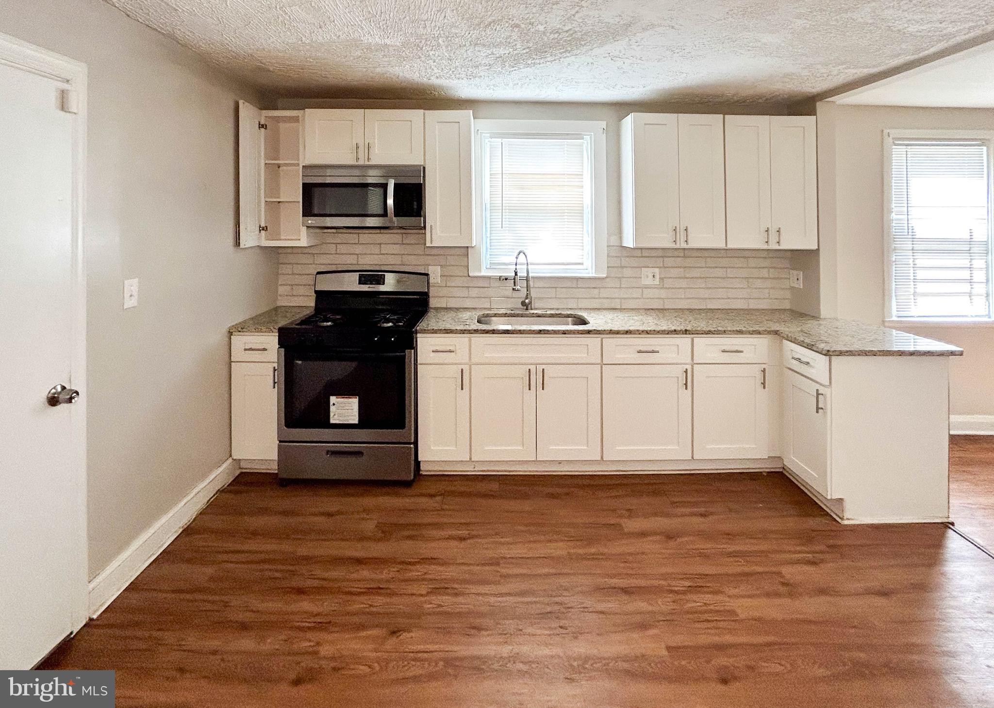 HILLTOP PARK - Residential