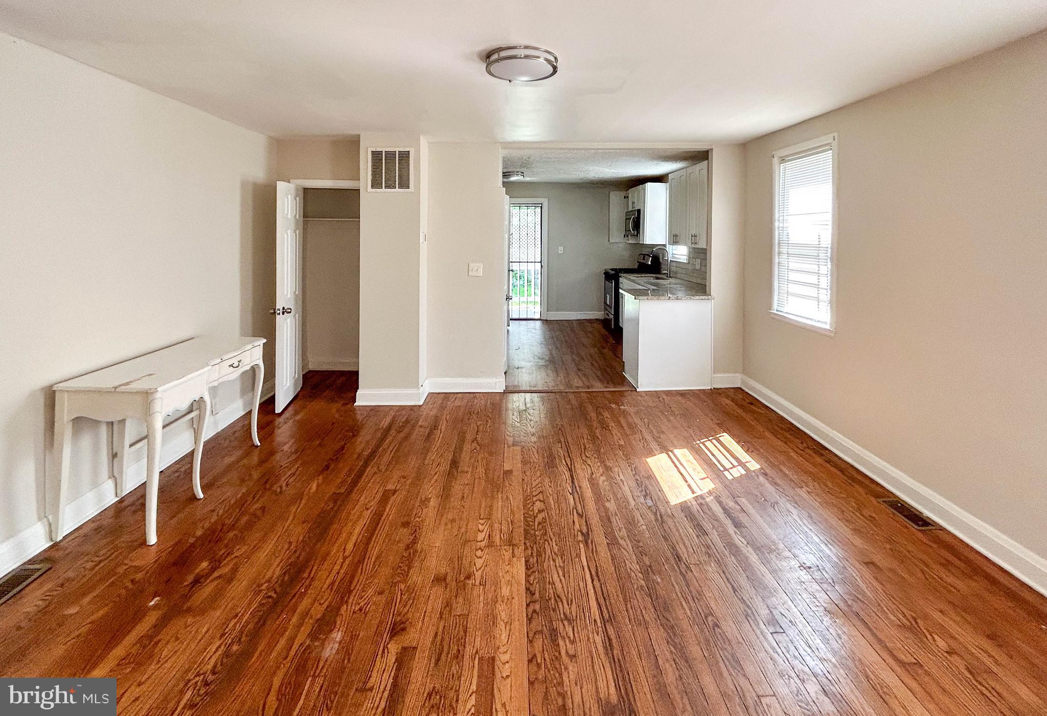 HILLTOP PARK - Residential