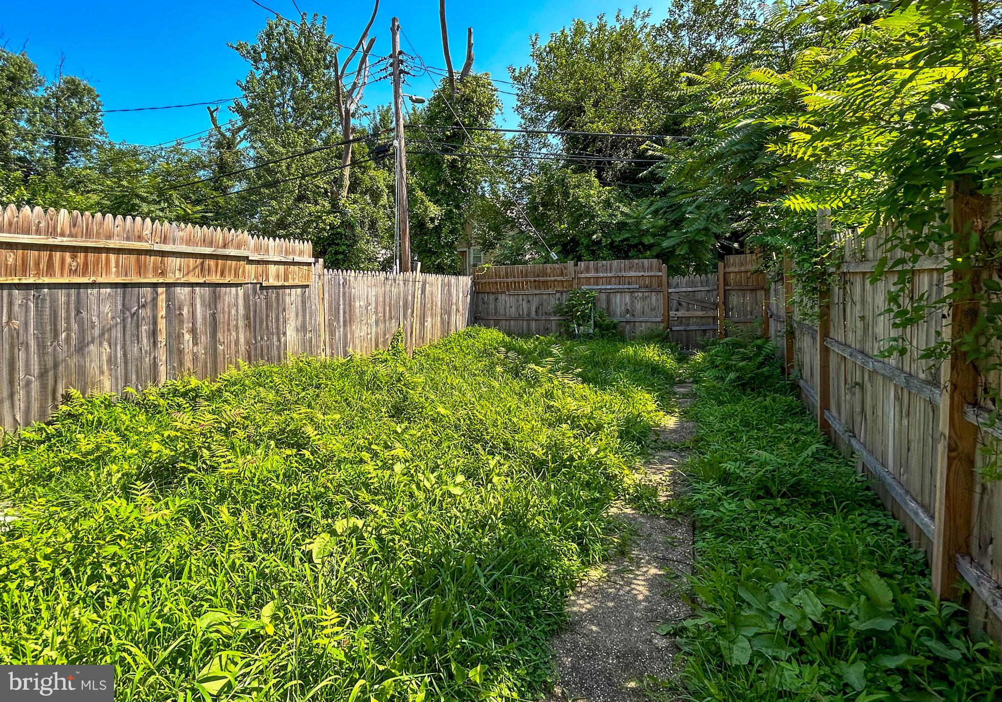 HILLTOP PARK - Residential