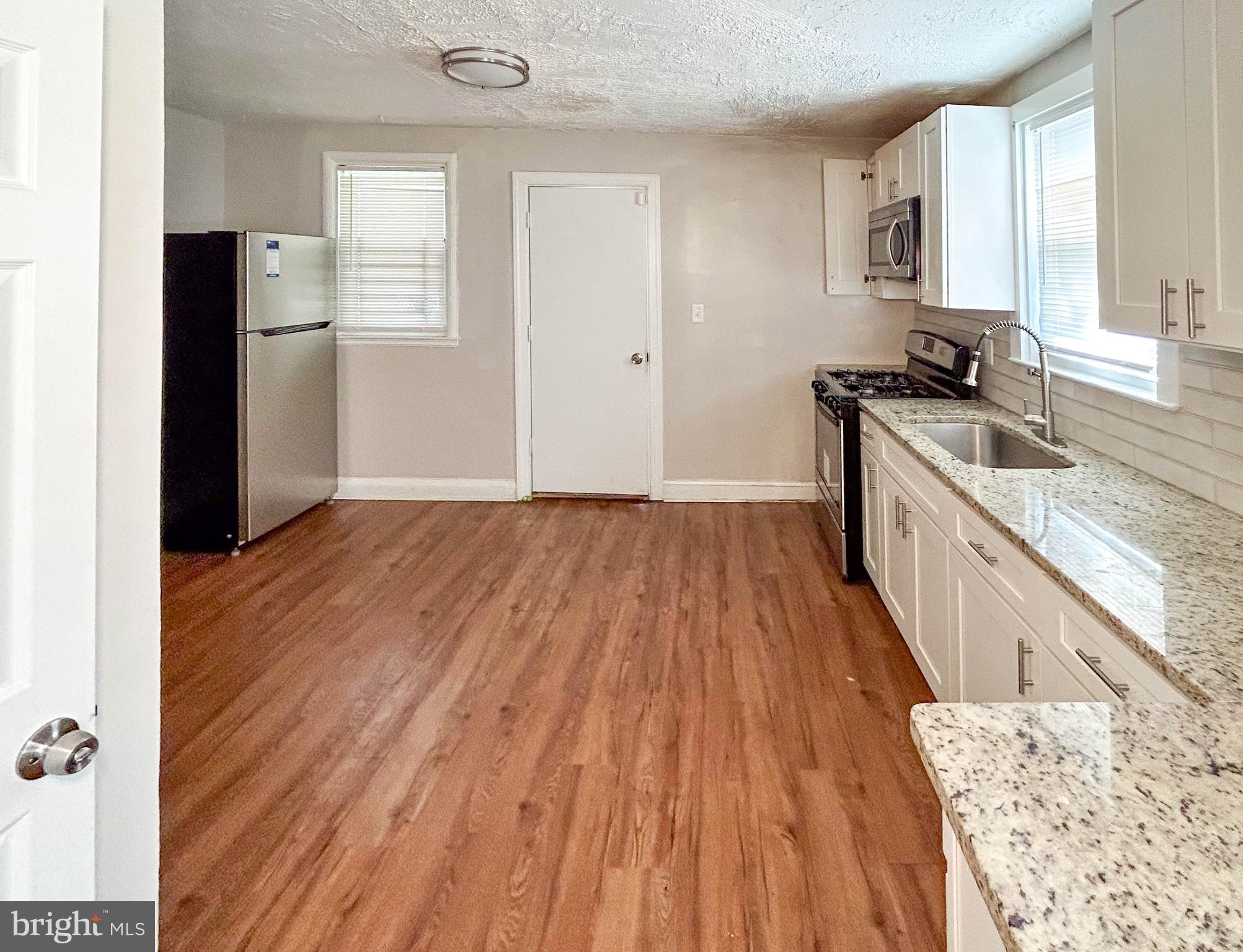 HILLTOP PARK - Residential