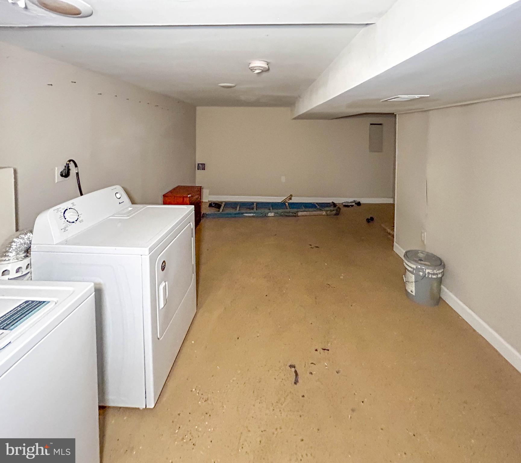 HILLTOP PARK - Residential