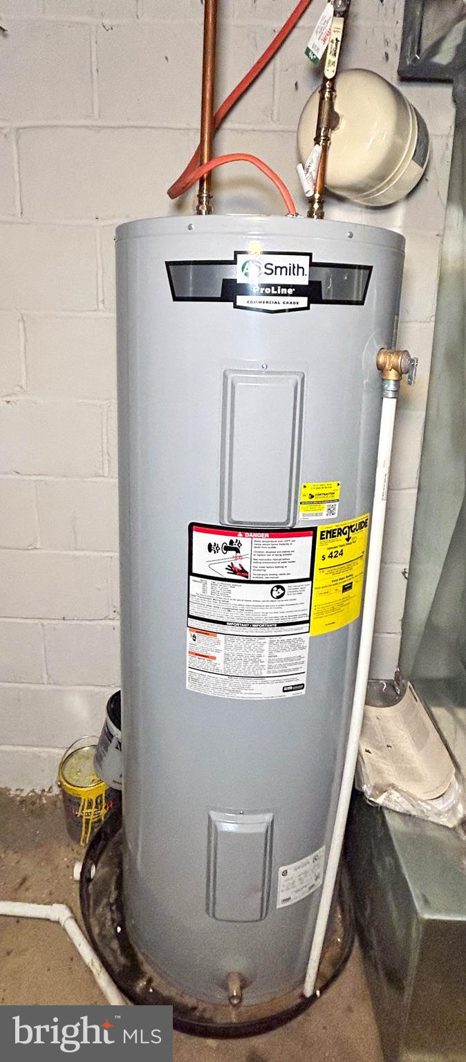 HILLTOP PARK - Residential