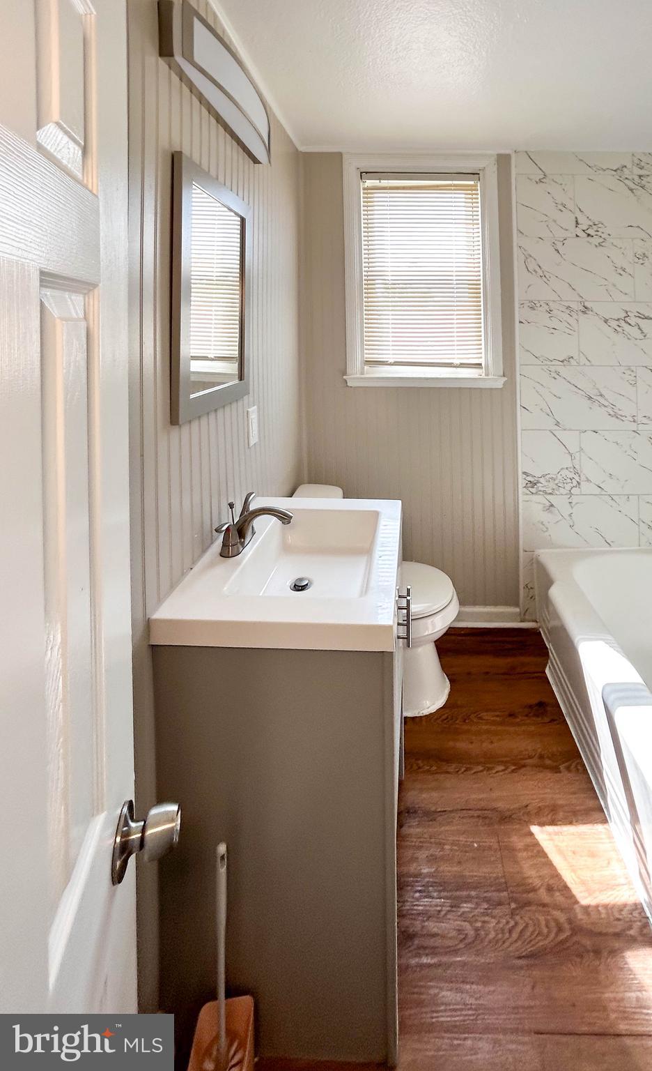 HILLTOP PARK - Residential