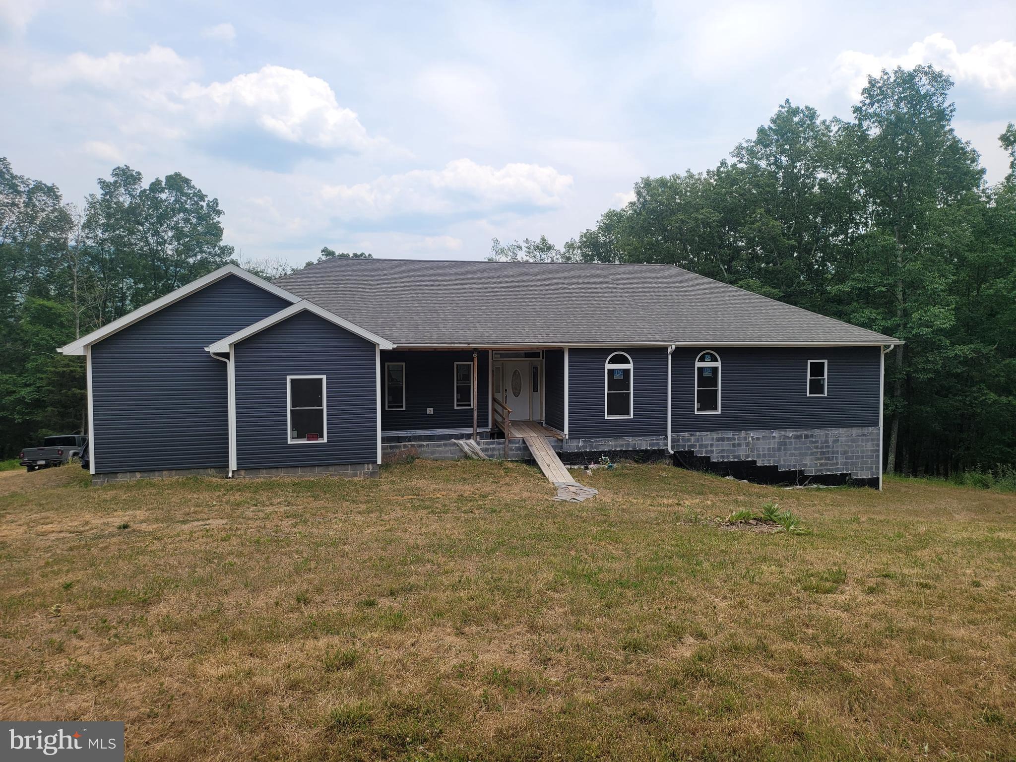 CACAPON VIEW - Residential