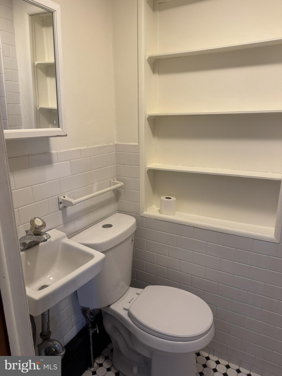 CONSHOHOCKEN - Residential Lease