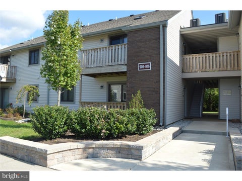 Condo For Rent - 909 Ravens Crest Dr E Dr<br/> PLAINSBORO, NJ 08536