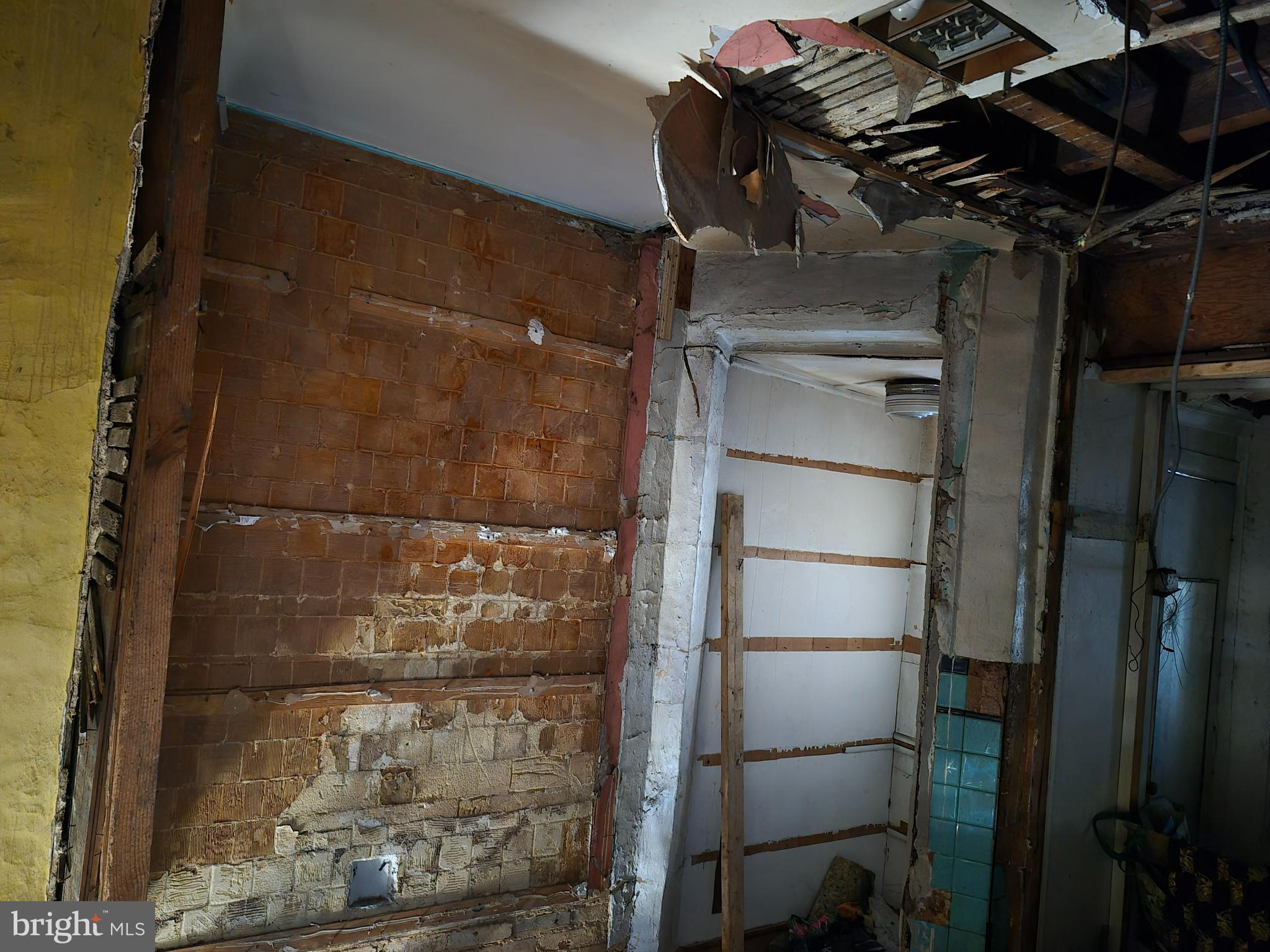 BOOTH-BOYD - Residential