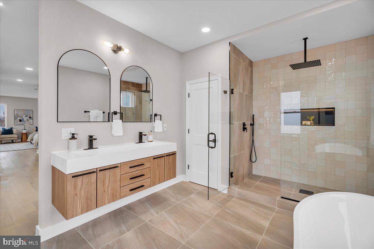 EAST PASSYUNK CROSSING - Residential