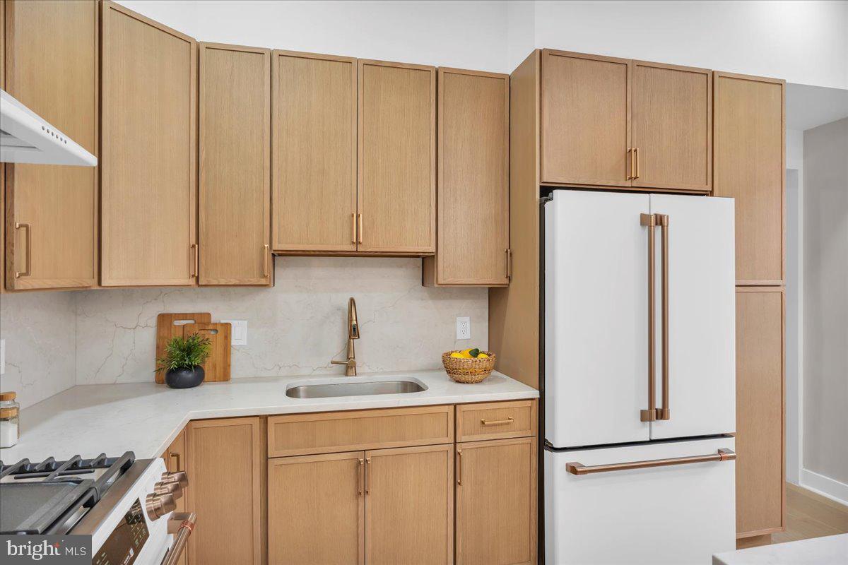 EAST PASSYUNK CROSSING - Residential