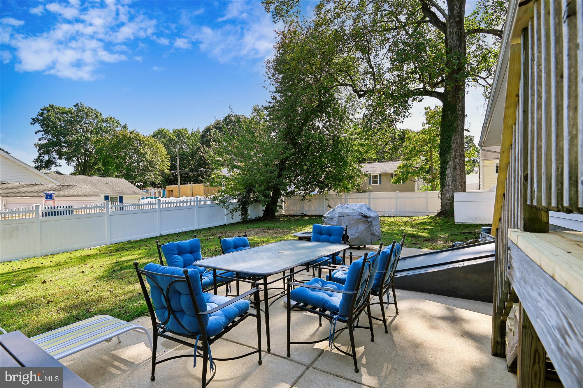 SELBY ON THE BAY - Residential