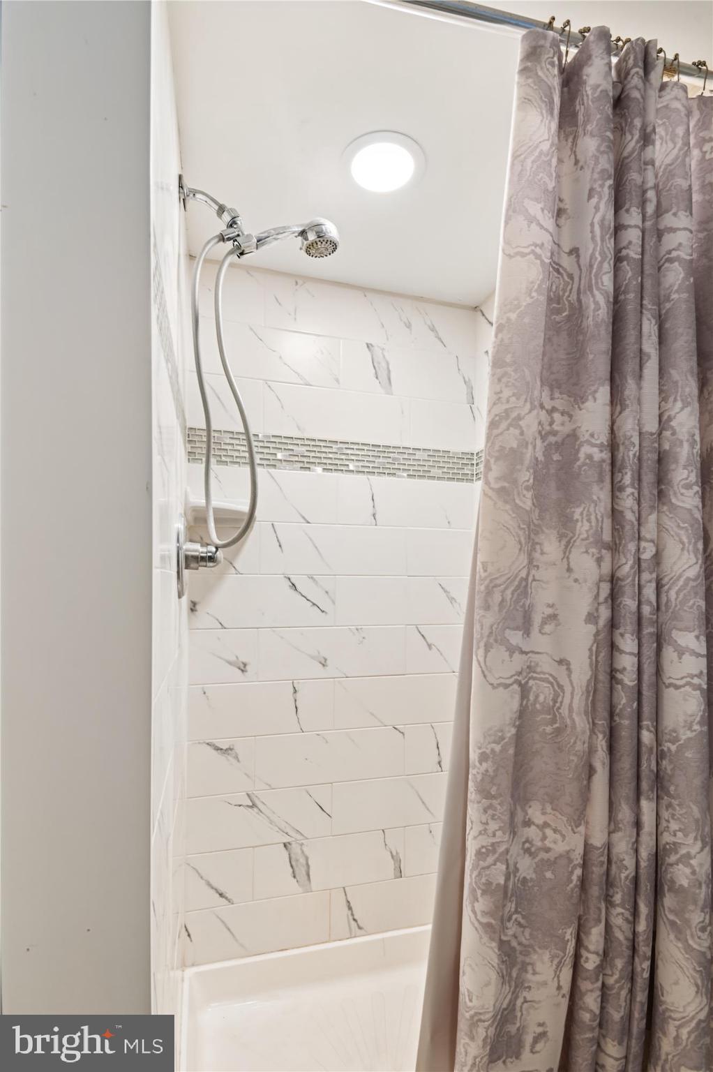 SELBY ON THE BAY - Residential