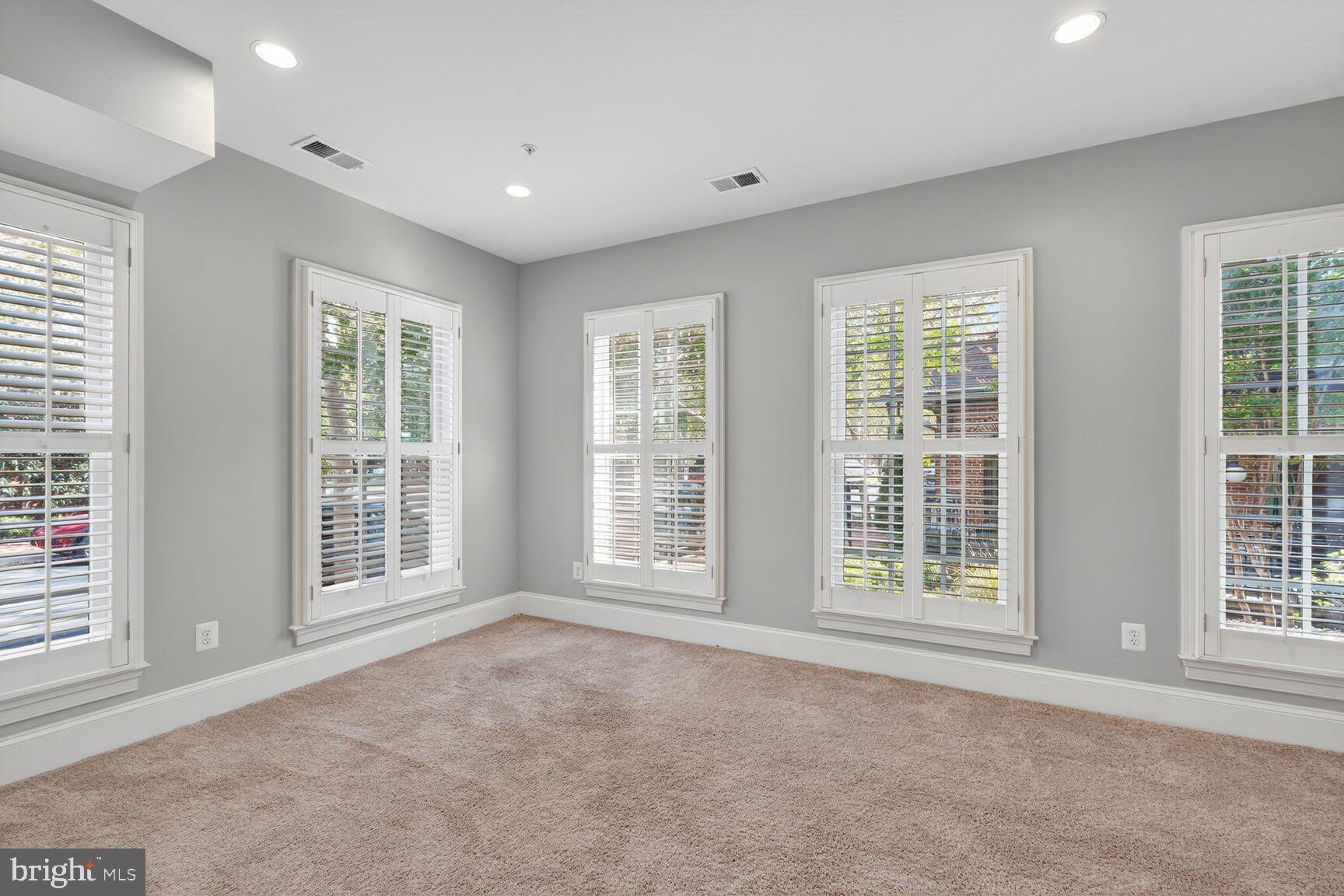 1808 POTOMAC GREENS DRIVE