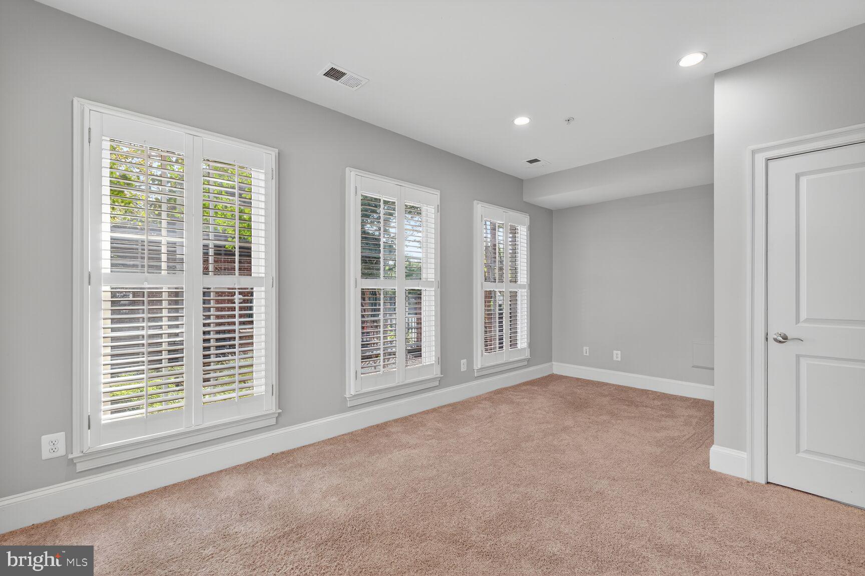1808 POTOMAC GREENS DRIVE