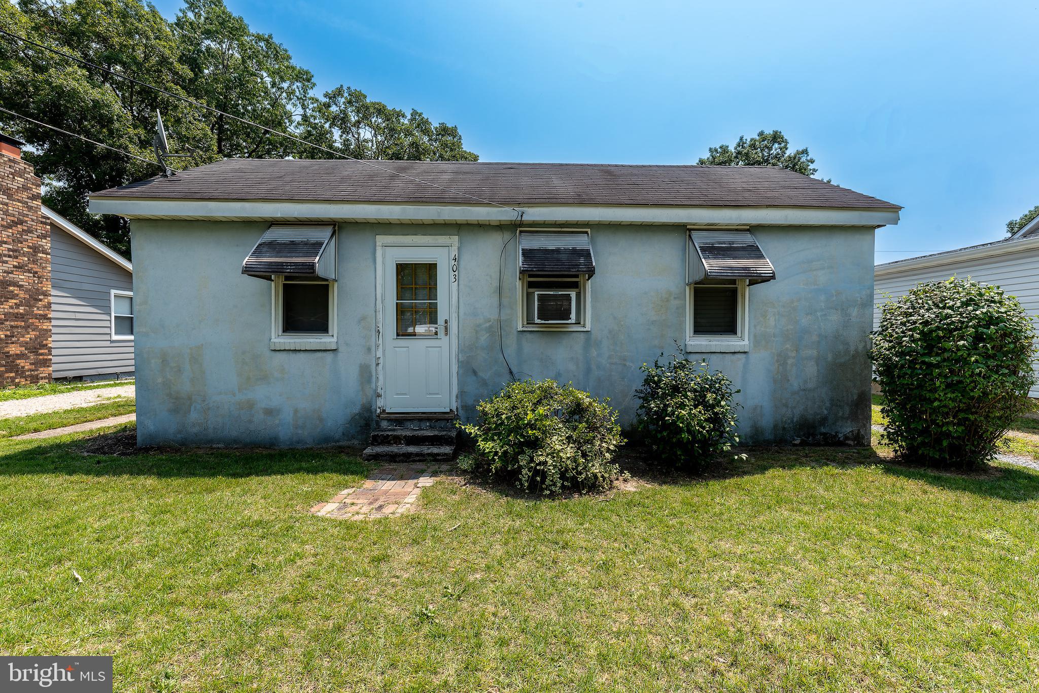 403 HENDERSON AVENUE - Photo 3